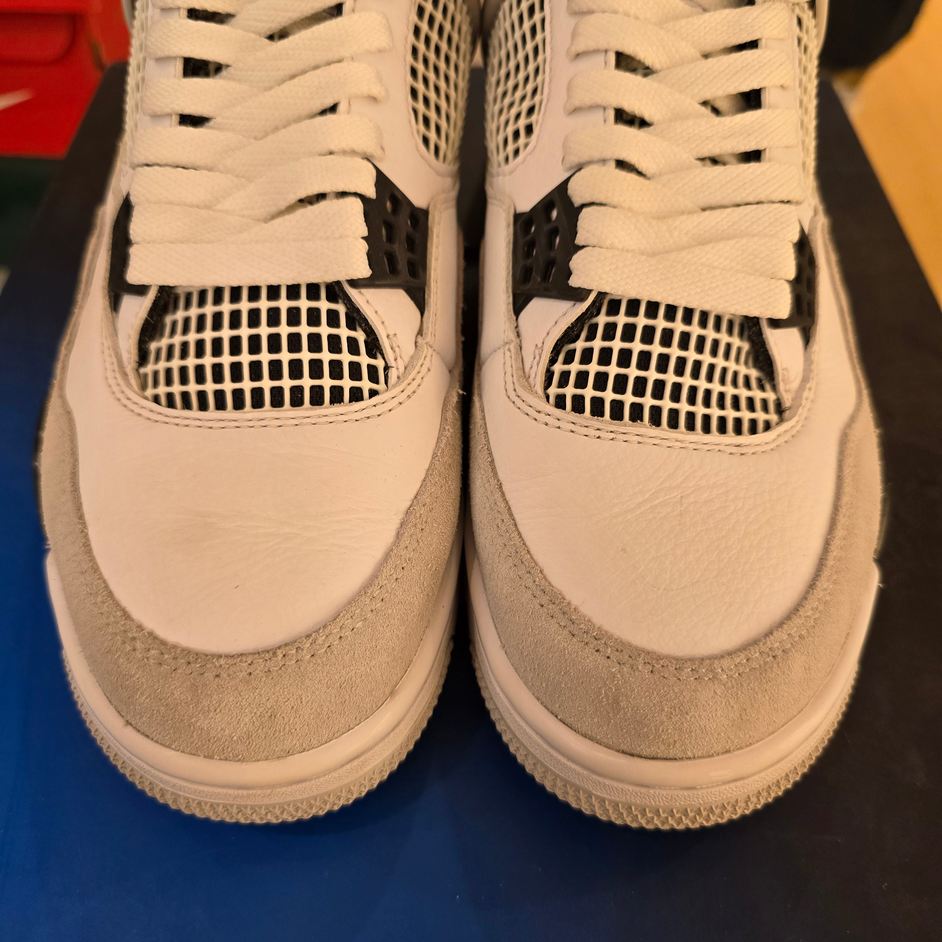 Jordan 4 Retro Military Black SZ 9 USED