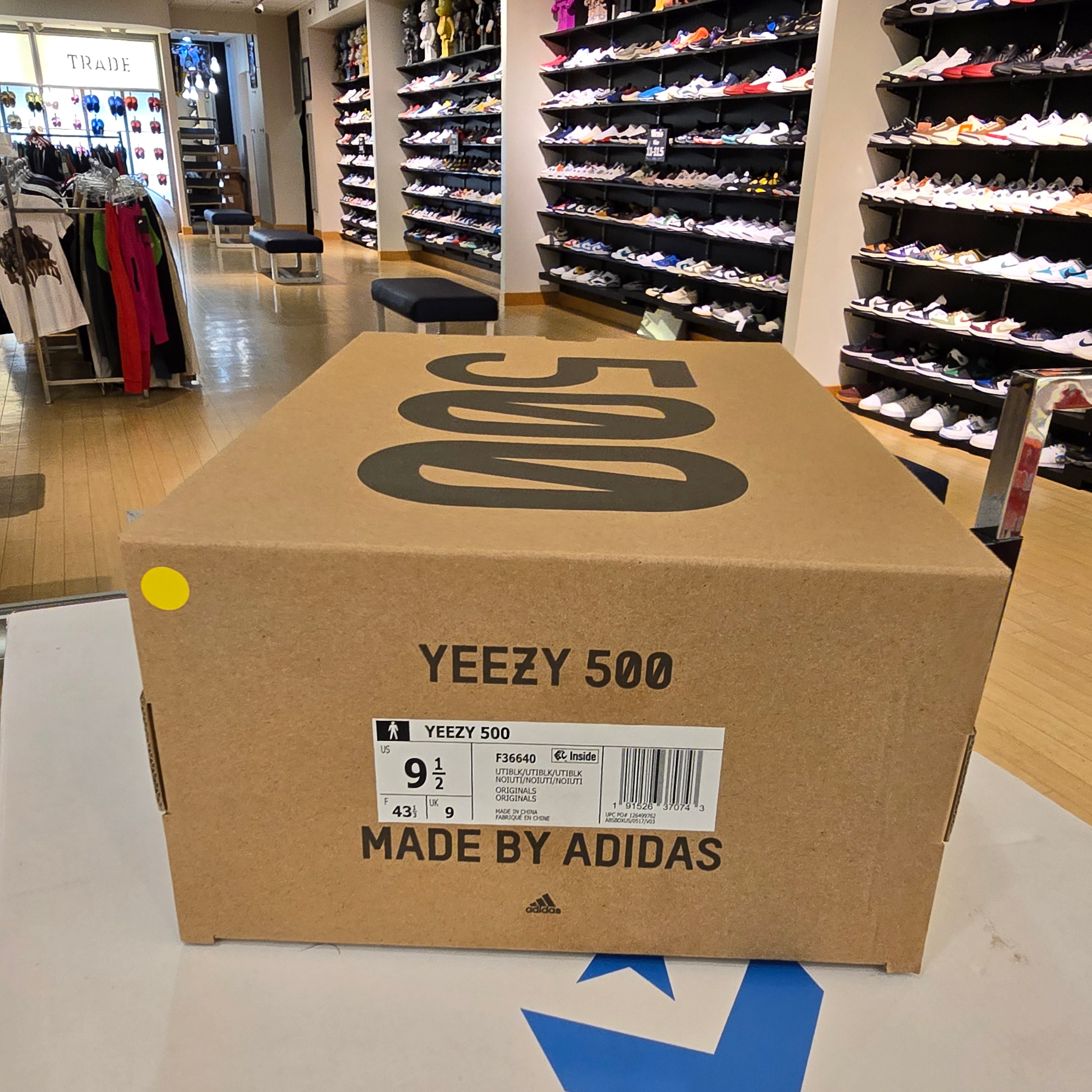 Adidas Yeezy 500 Utility Black SZ 9.5