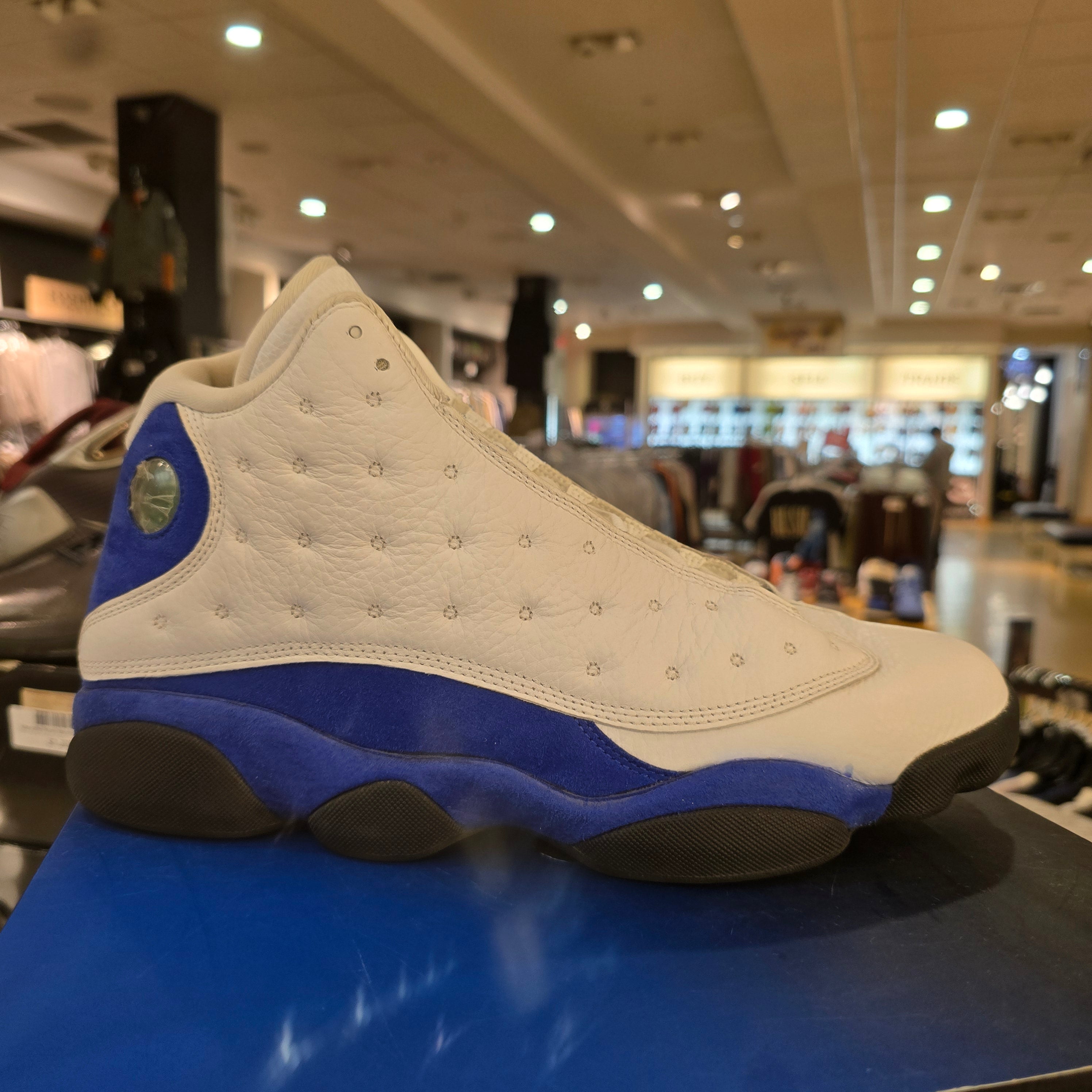 Jordan 13 Retro White Hyper Royal Black SZ 12 USED