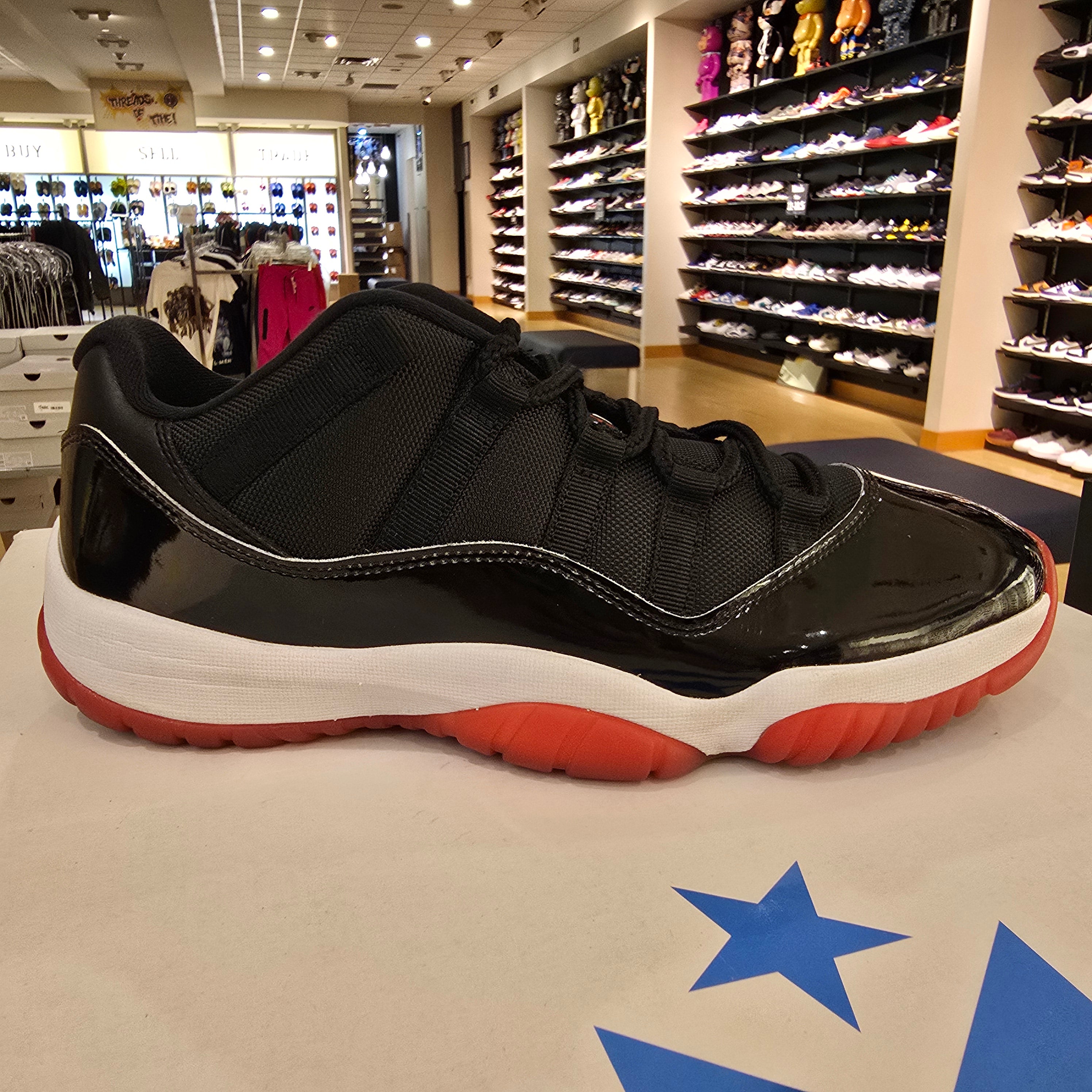 Jordan 11 Retro Low Bred (2025) SZ 10.5 USED