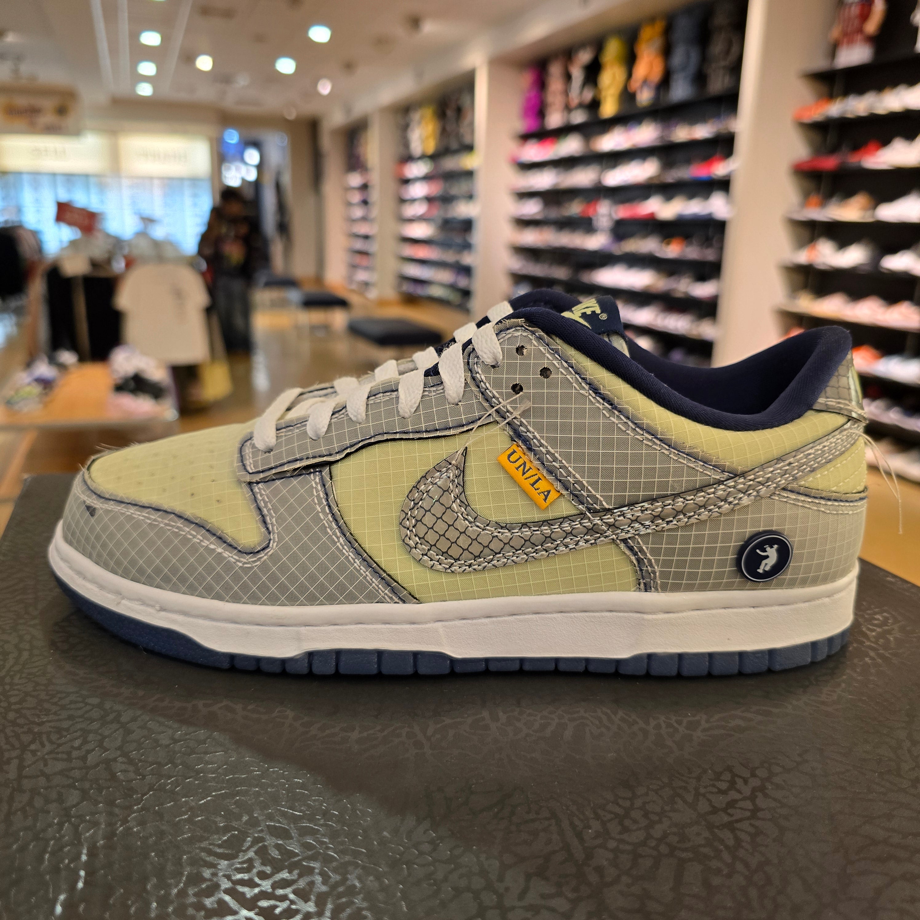 Nike Dunk Low Union Passport Pack Pistachio SZ 7 USED
