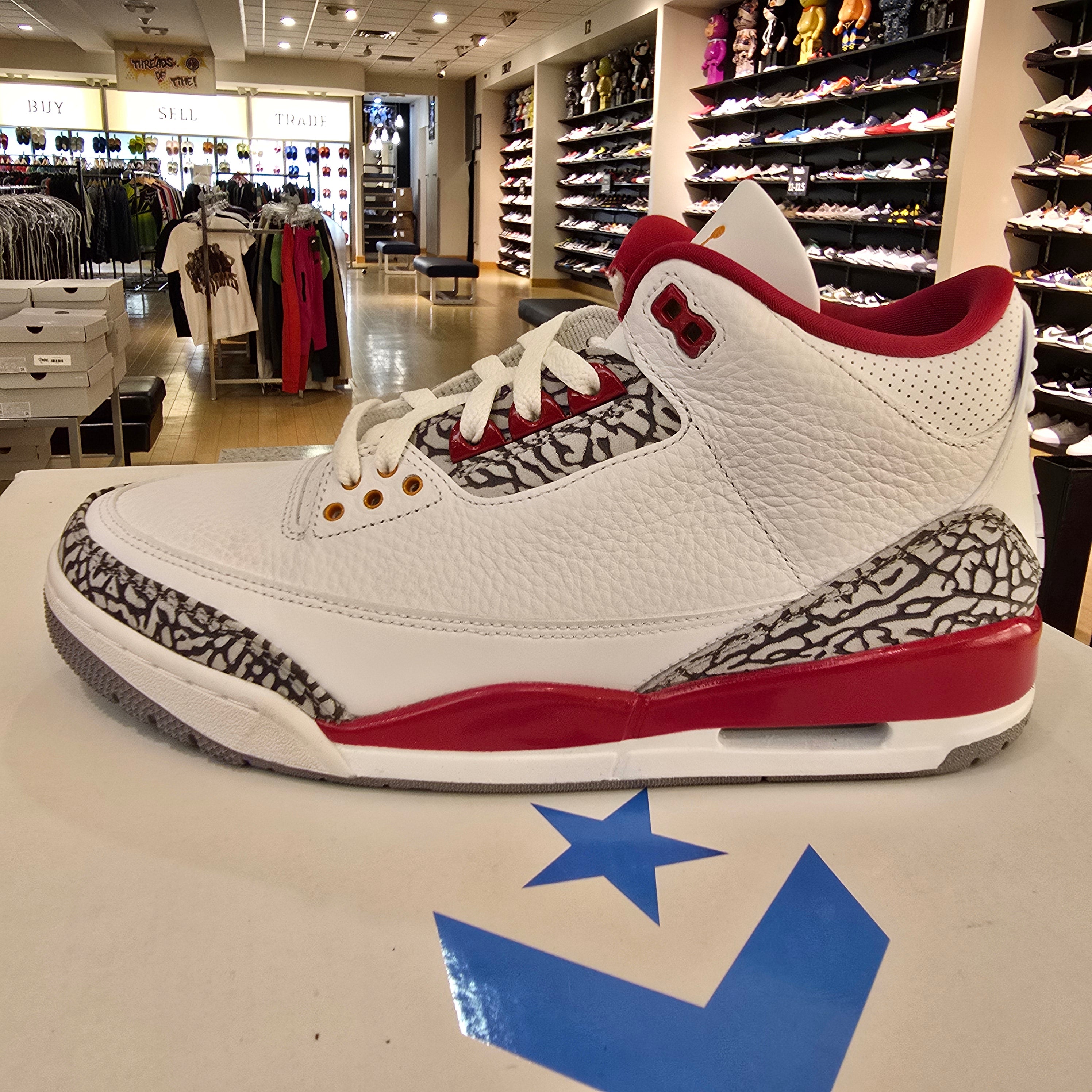 Jordan 3 Reteo Cardinal Red SZ 10 USED