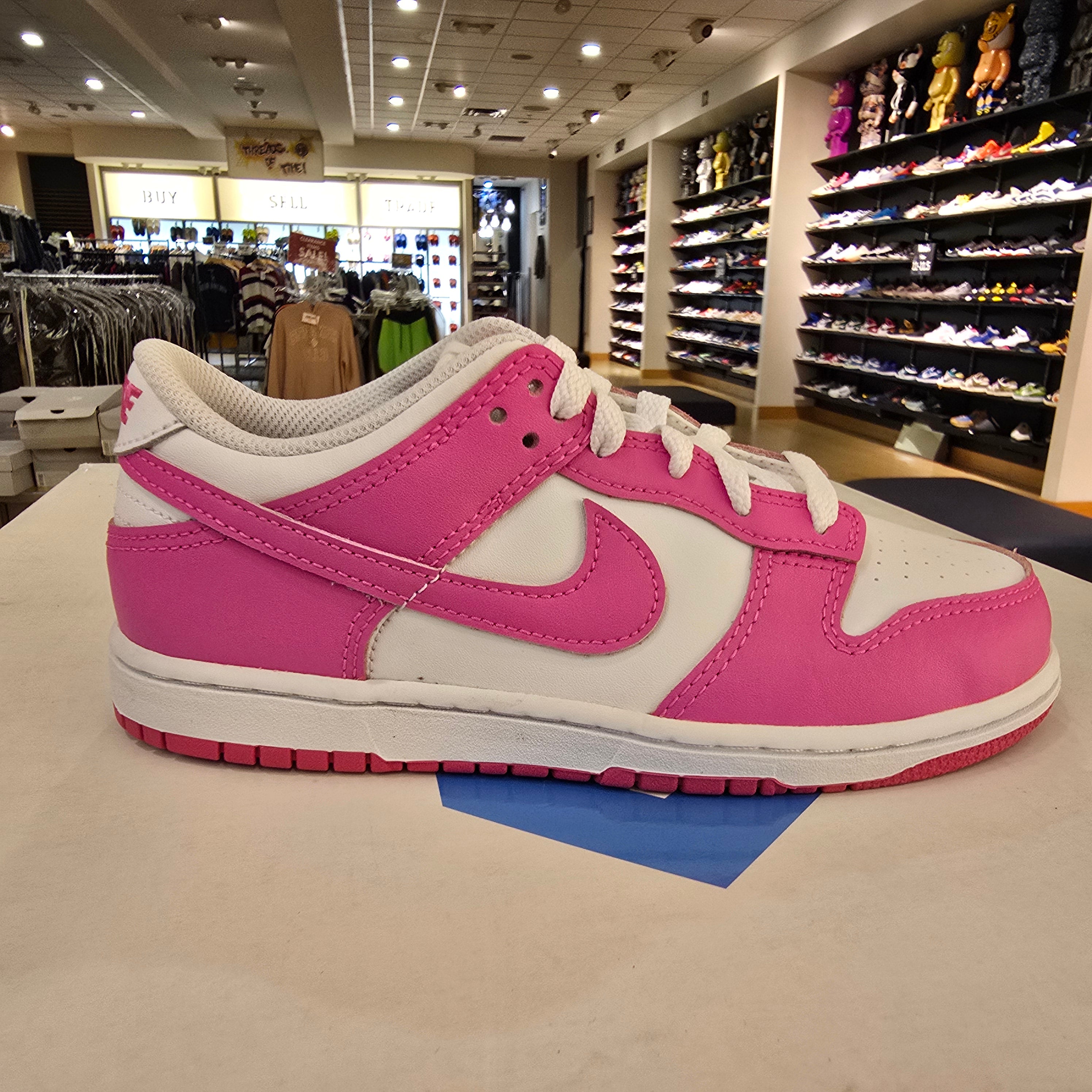 Nike Dunk Low Laser Fuchsia (PS) SZ 2Y
