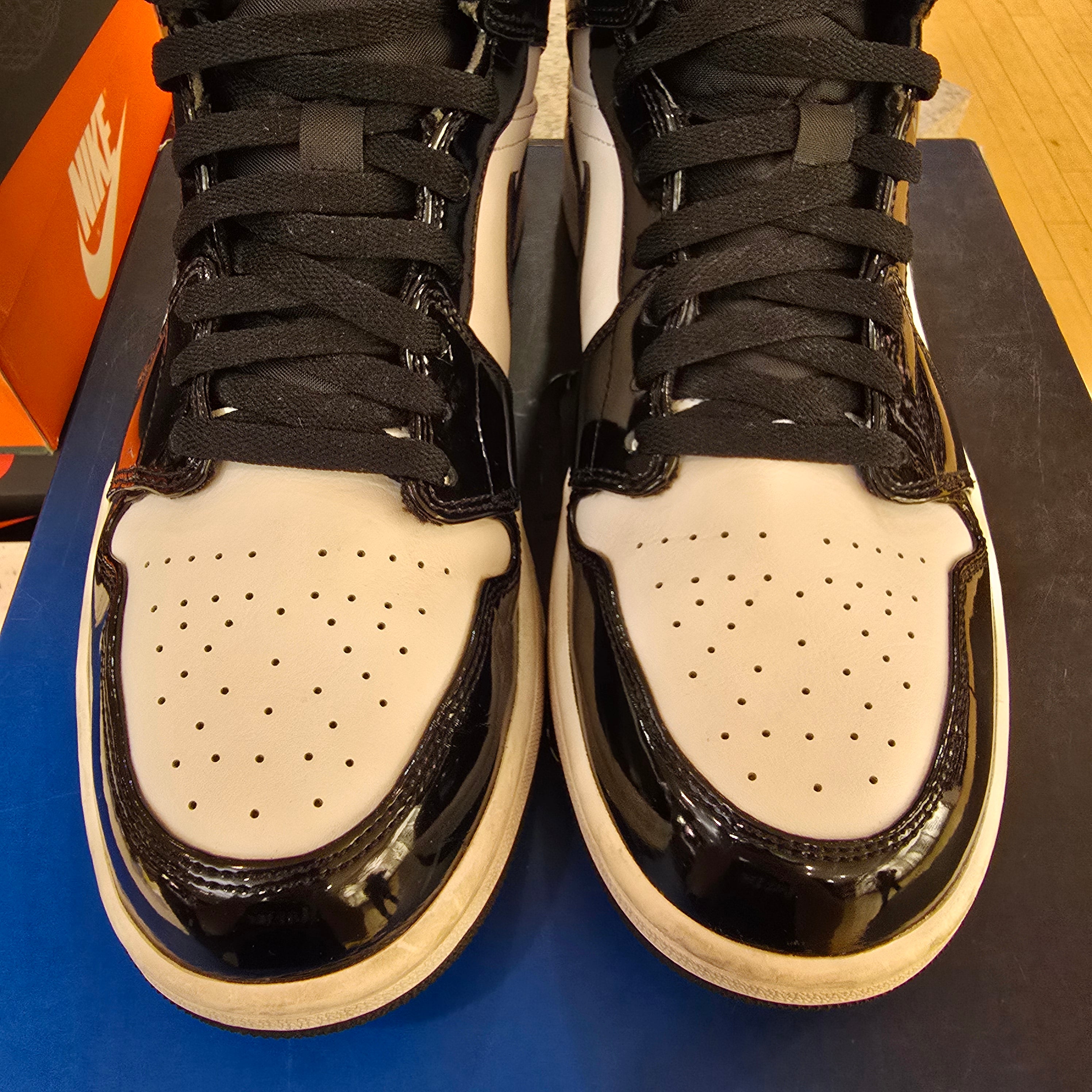 Jordan 1 Mid Carbon Fiber SZ 12 USED NO BOX
