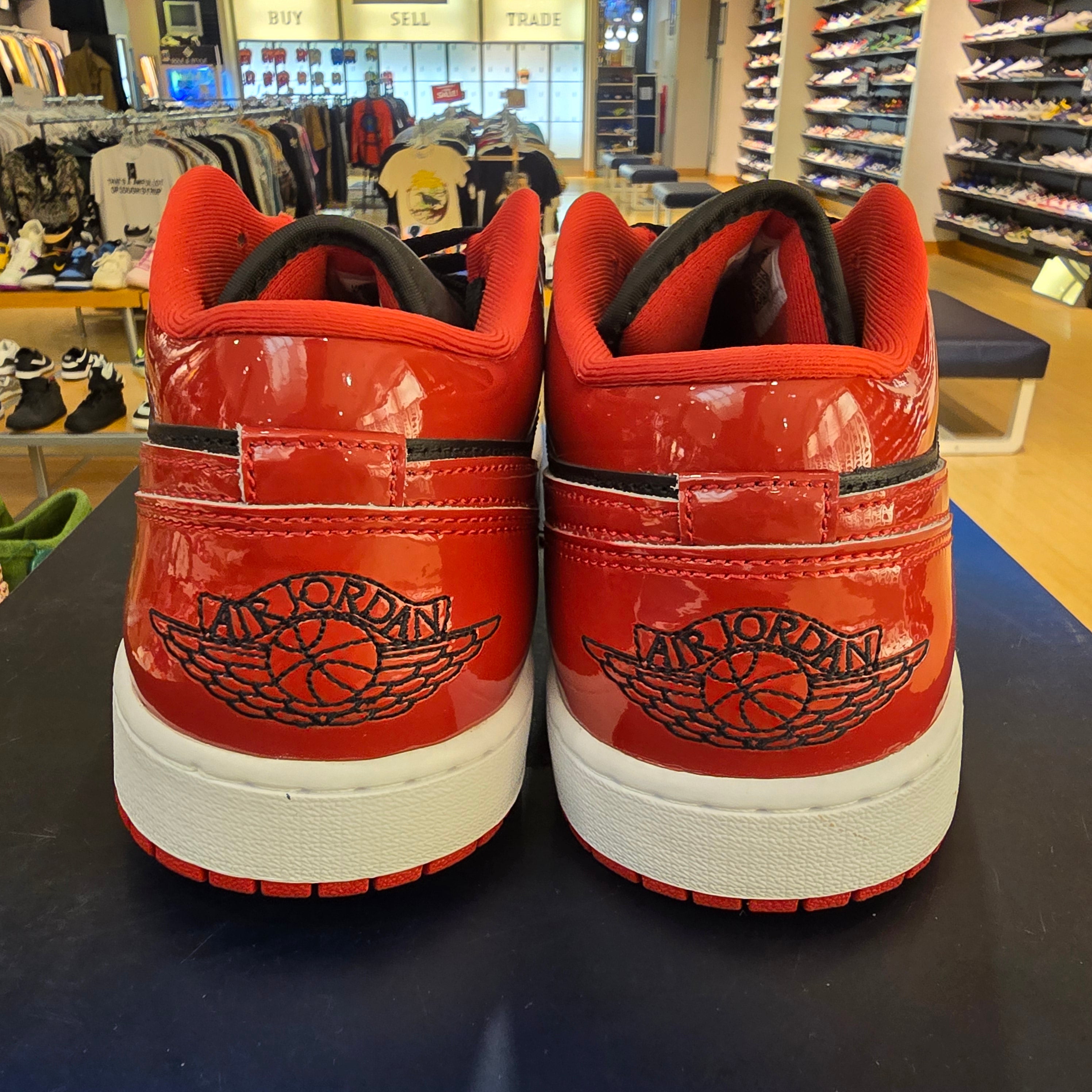 Jordan 1 Low SE Patent Varsity Red Black SZ 8 MISSING LID