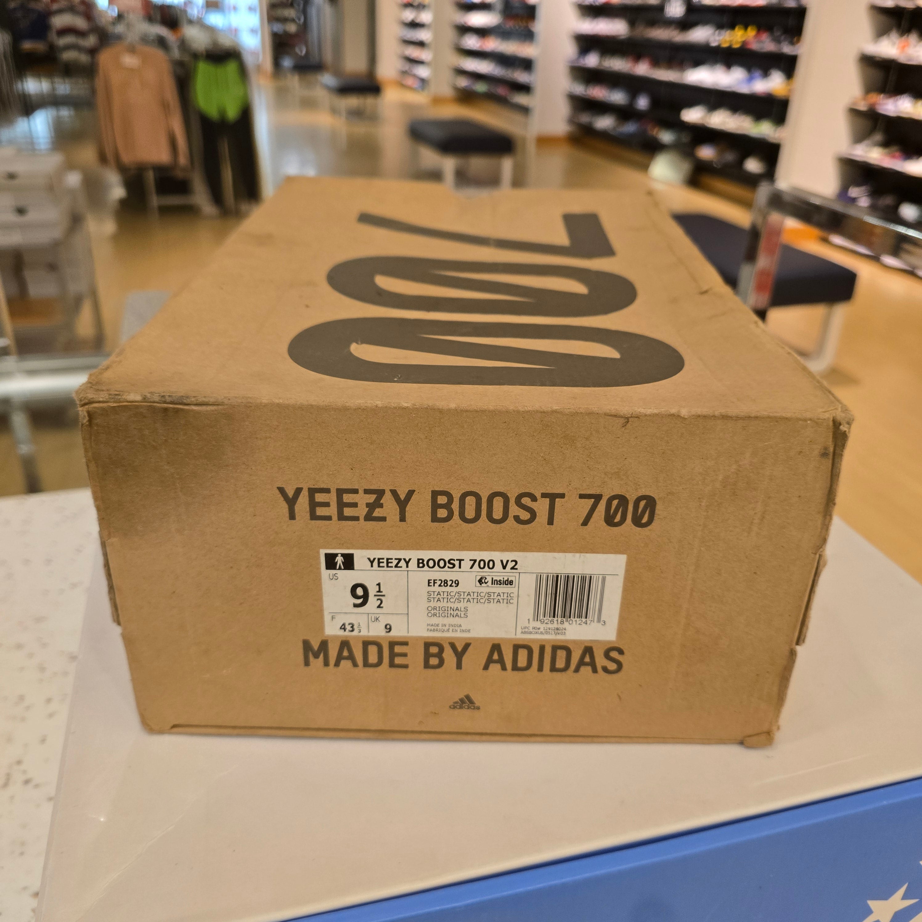 Adidas Yeezy Boost 700 V2 Static SZ 9.5
