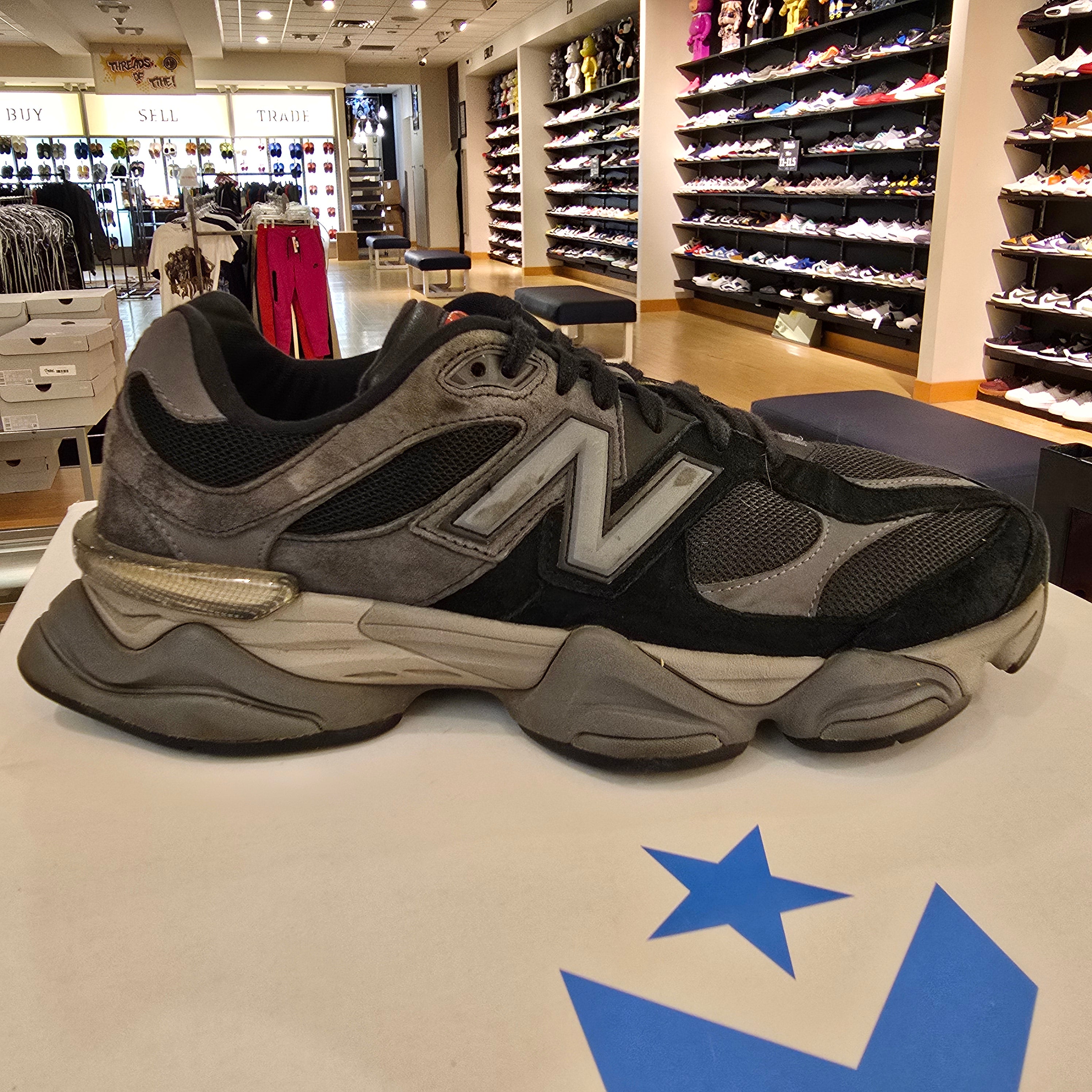 New Balance 9060 Black Castlerock Grey SZ 10.5 USED