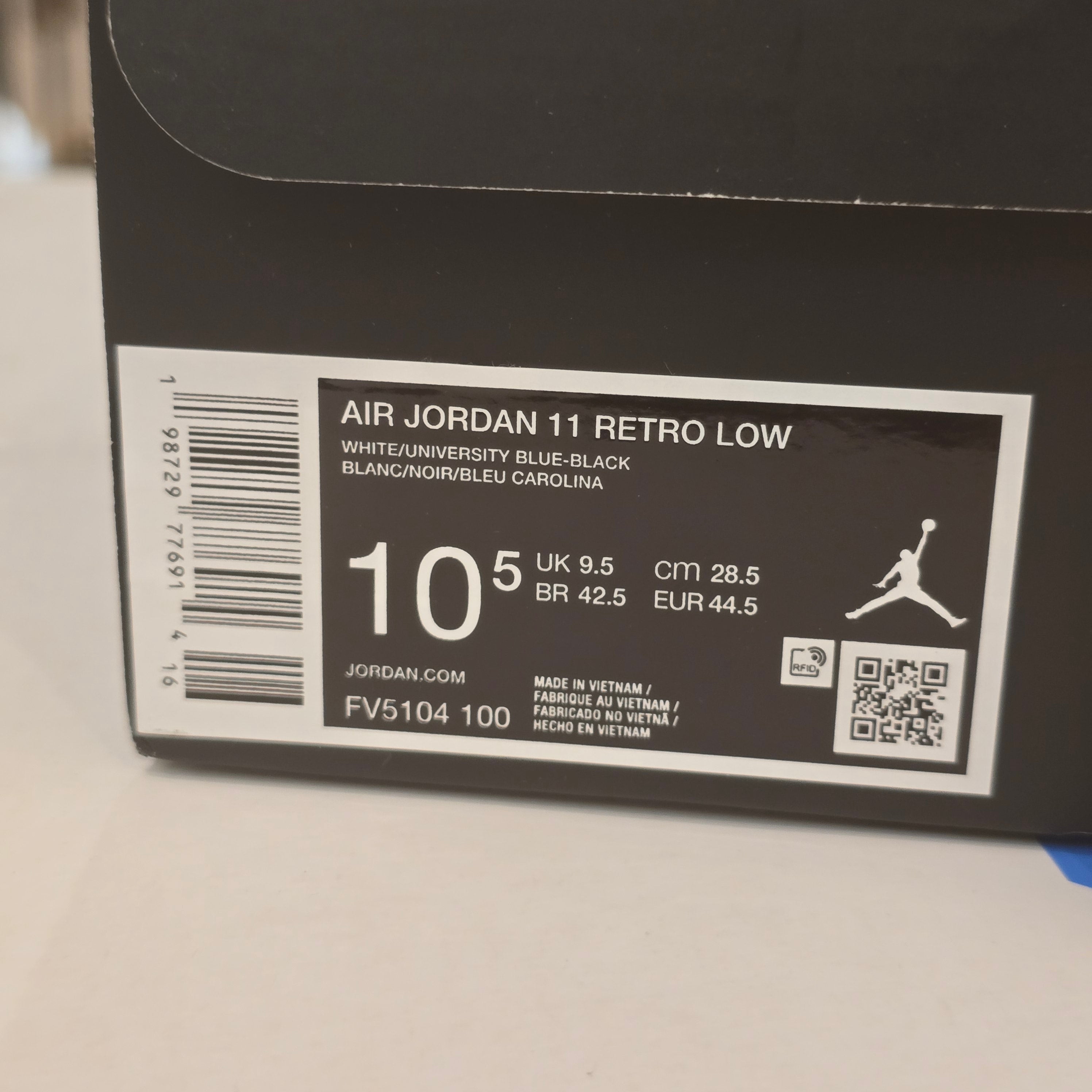 Jordan 11 Retro Low University Blue (2026) SZ 10.5 USED