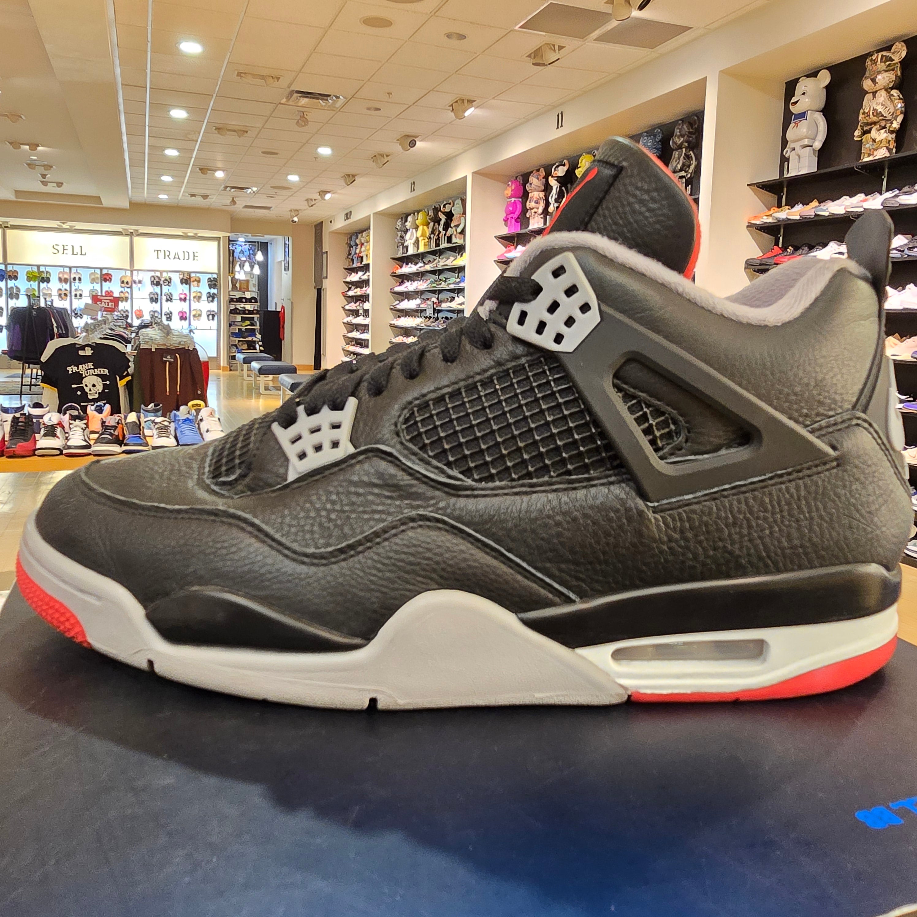 Jordan 4 Retro Bred Reimagined SZ 11.5 USED