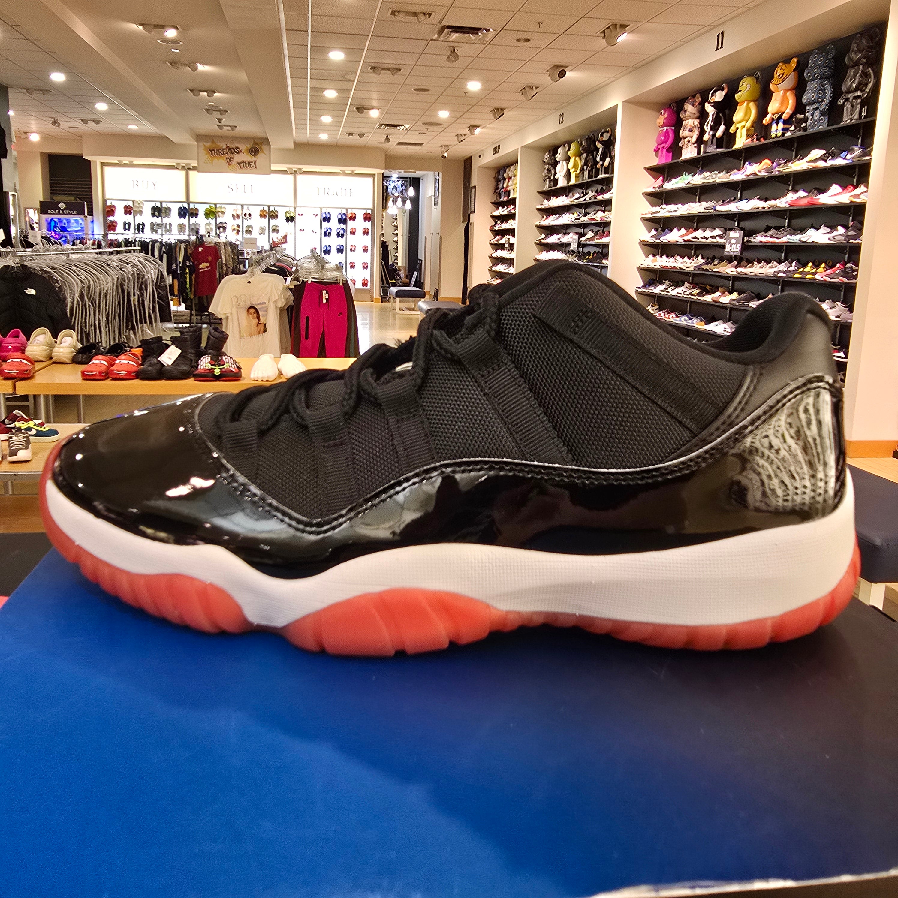 Jordan 11 Retro Low Bred (2025) SZ 10 USED