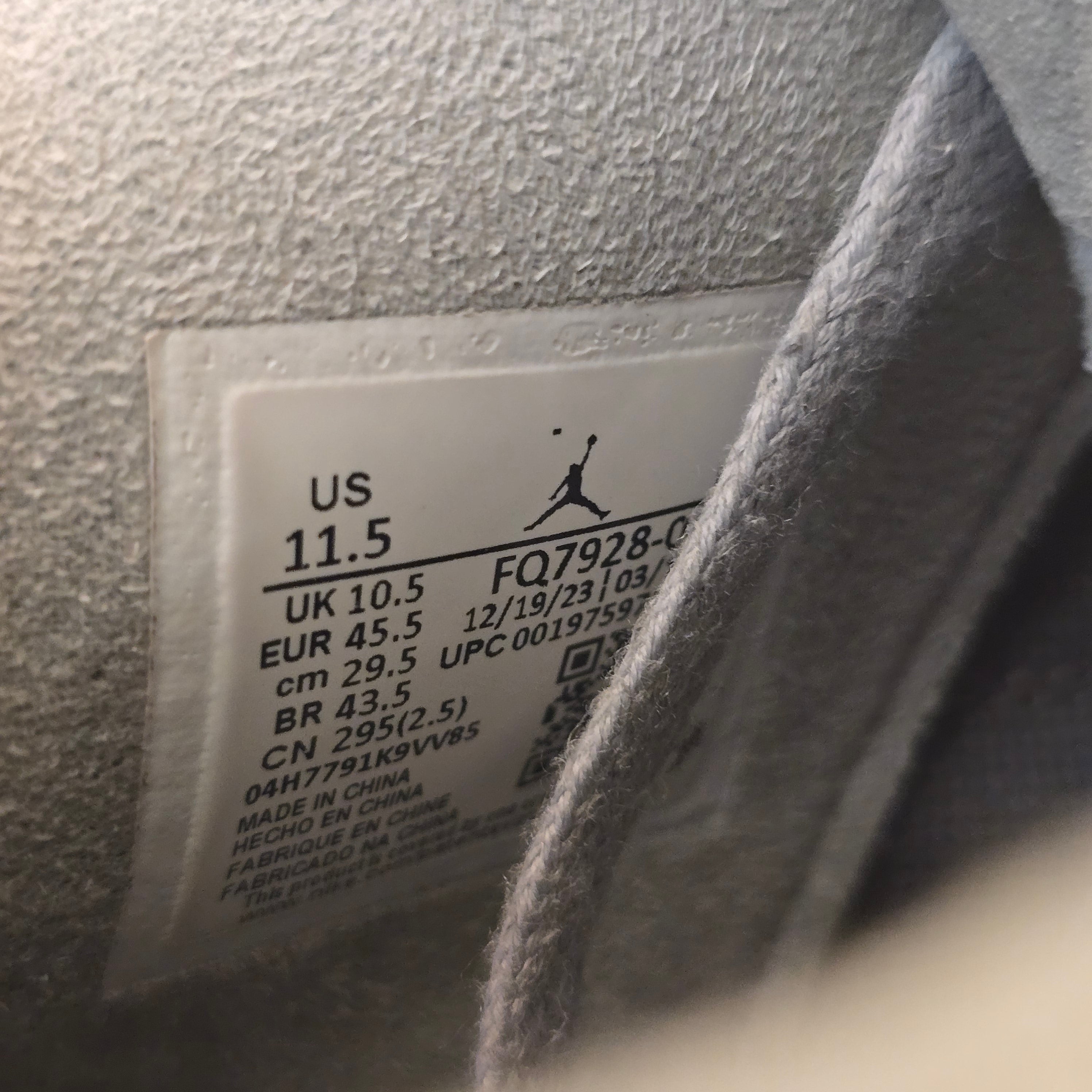 Jordan 4 Retro SE Paris Olympics Wet Cement SZ 11.5 USED