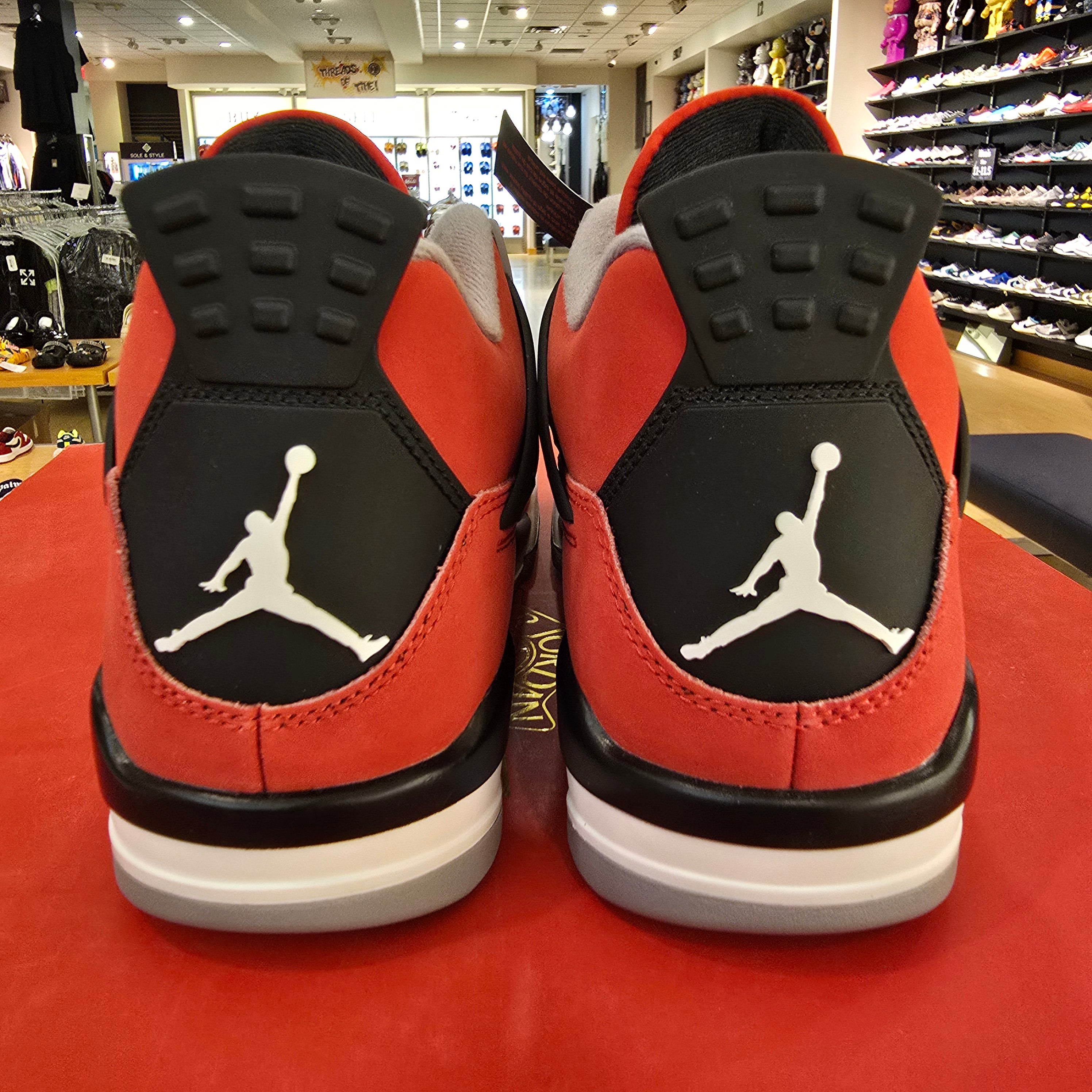 Jordan 4 Retro Toro Bravo (2026) SZ 9.5