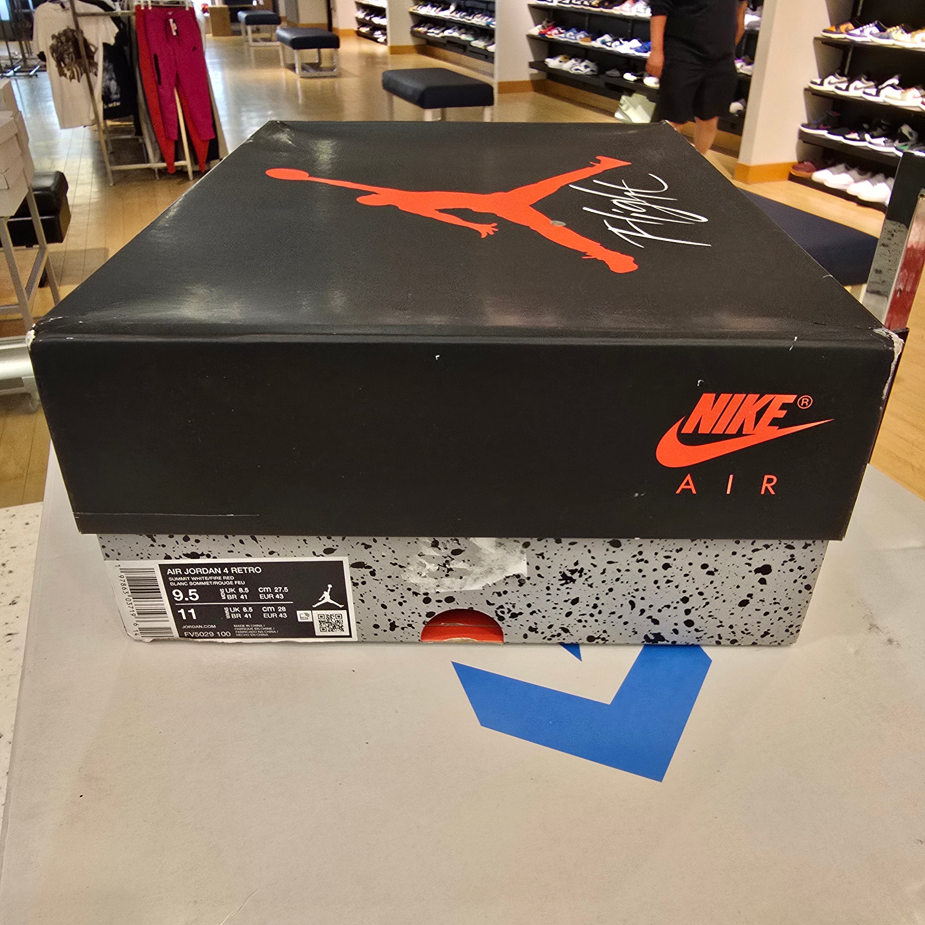 Jordan 4 Retro White Cement (2025) SZ 9.5 USED