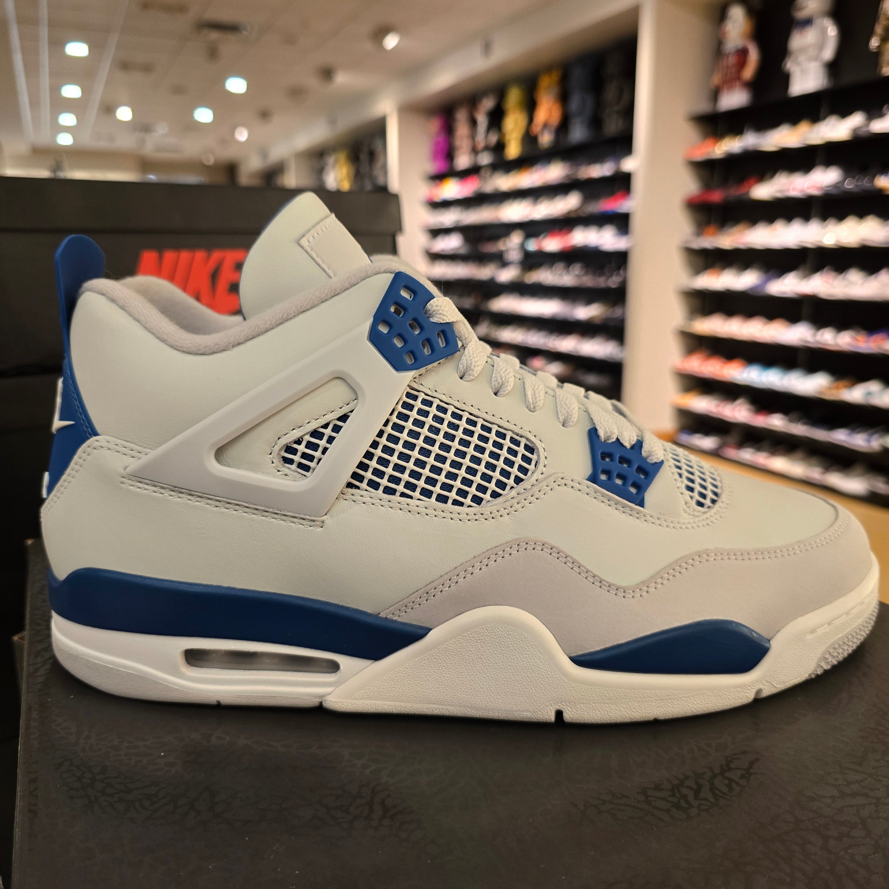 Air Jordan 4 Retro Military Blue SZ 12