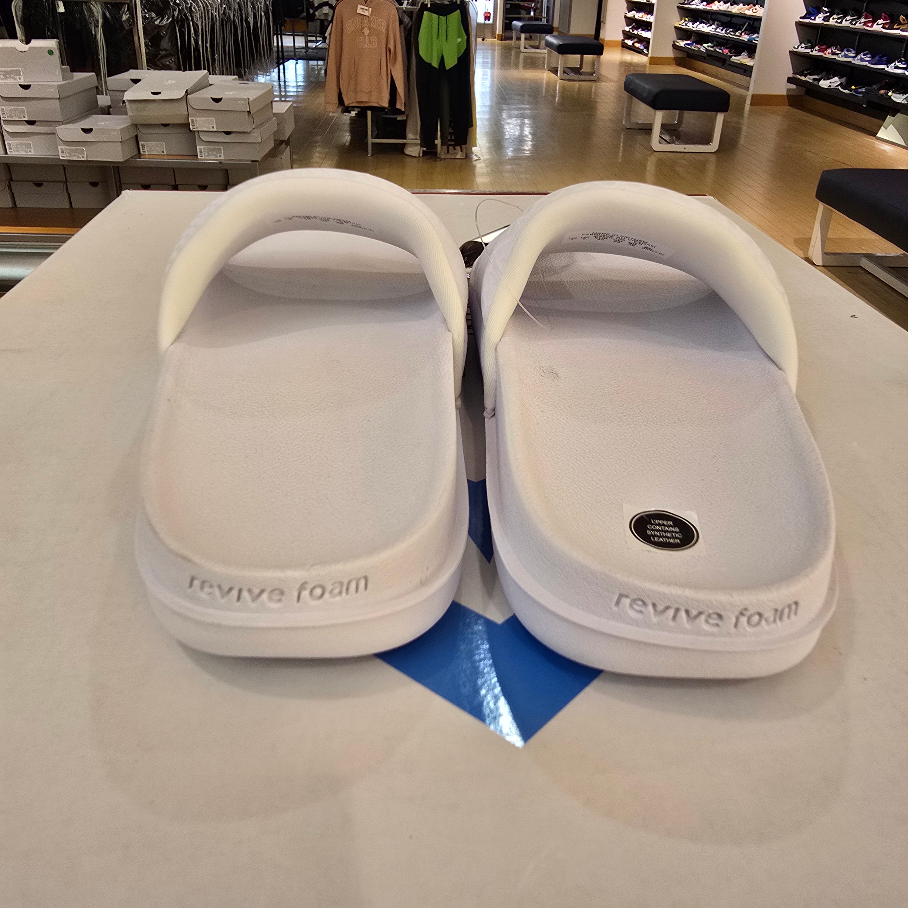 Nike Kobe Offcourt Slide Triple White SZ 7