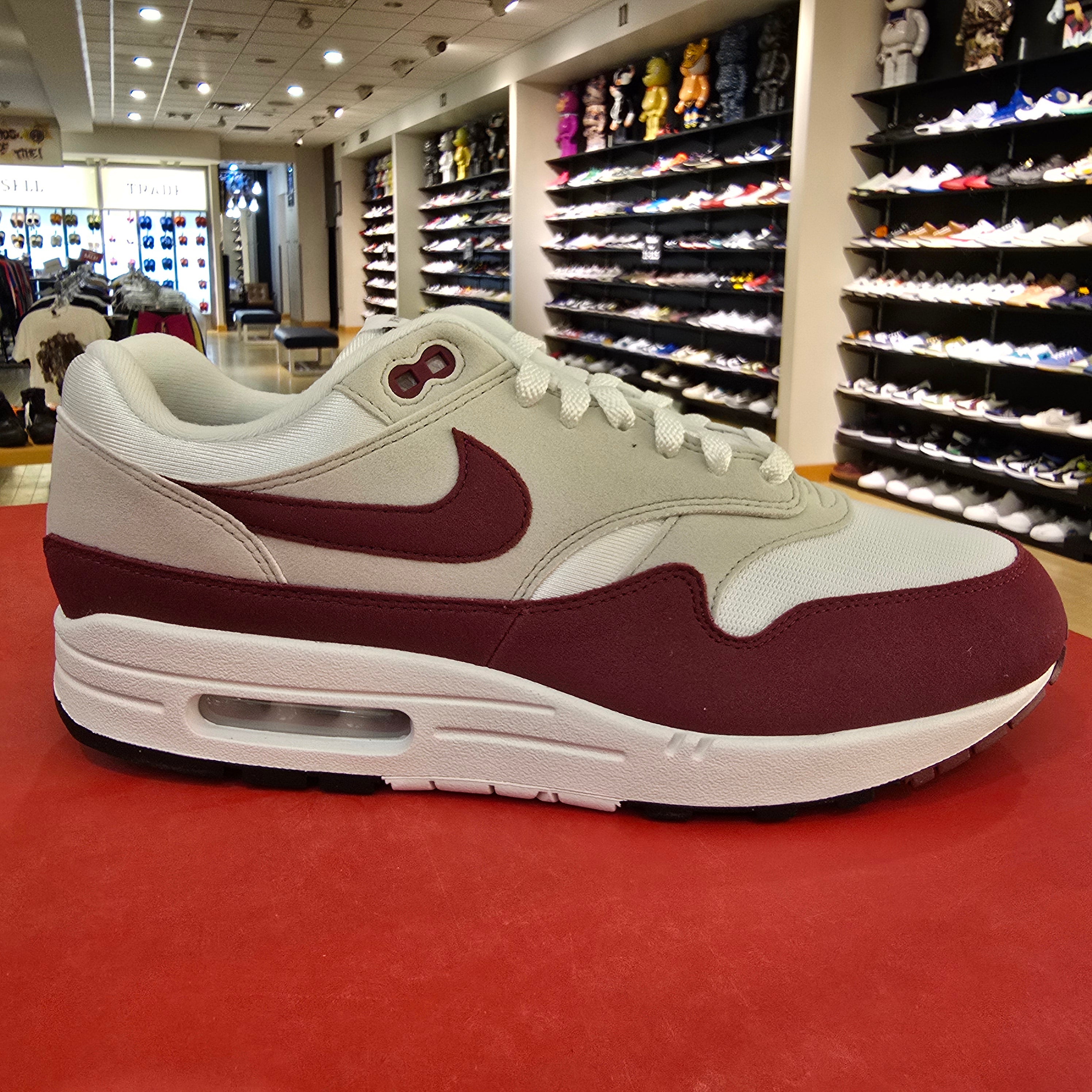 Nike Air Max 1 '87 Stranger Things Steve Harrington SZ 11 MISSING LID