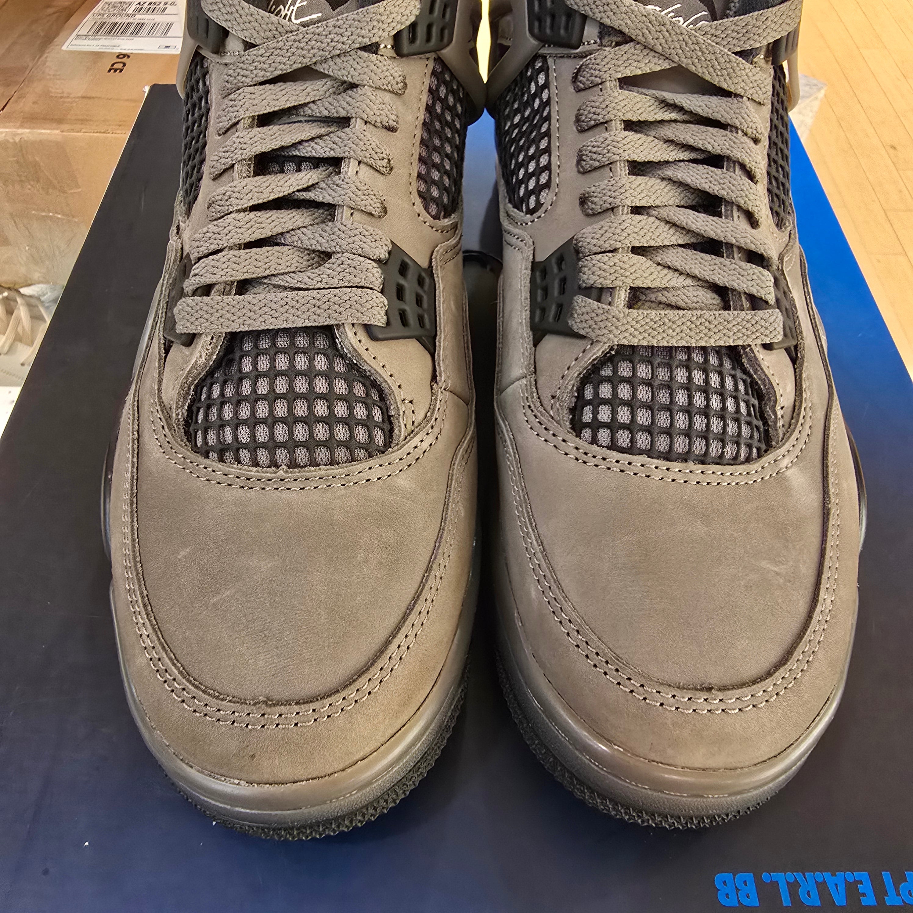 Jordan 4 Retro Cave Stone SZ 8.5