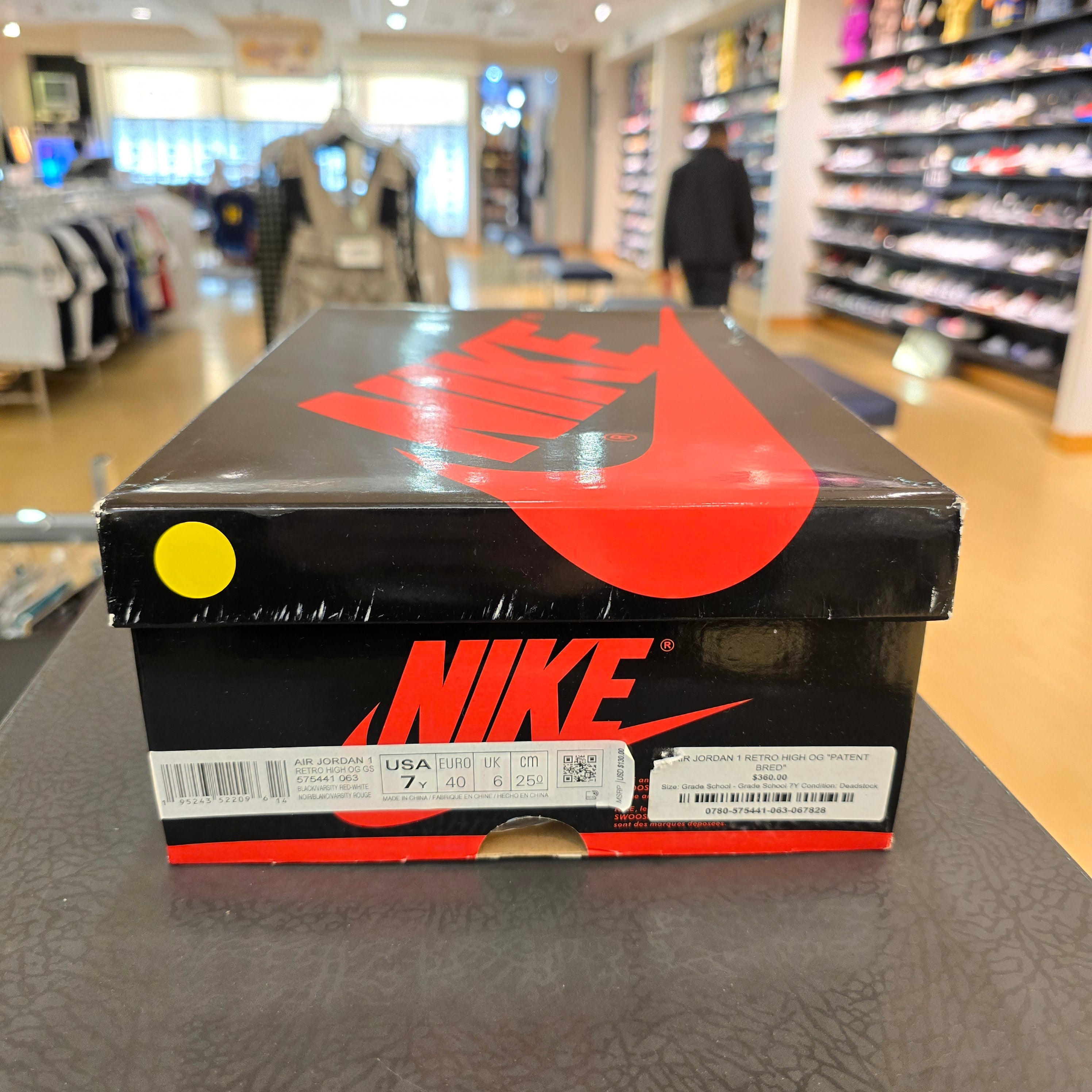 Jordan 1 Retro High OG Patent Bred (GS) SZ 7Y USED