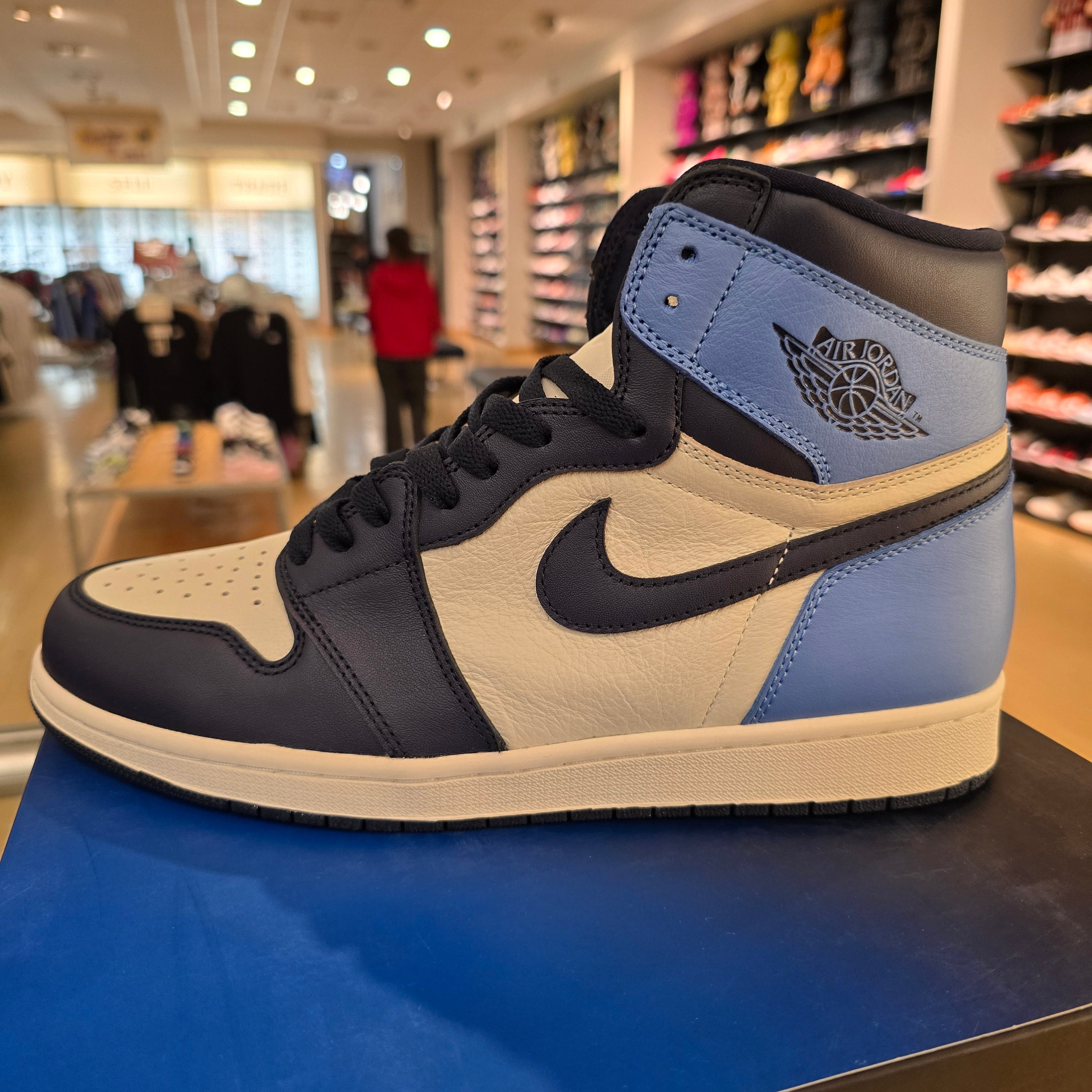 Jordan 1 Retro High Obsidian UNC SZ 12