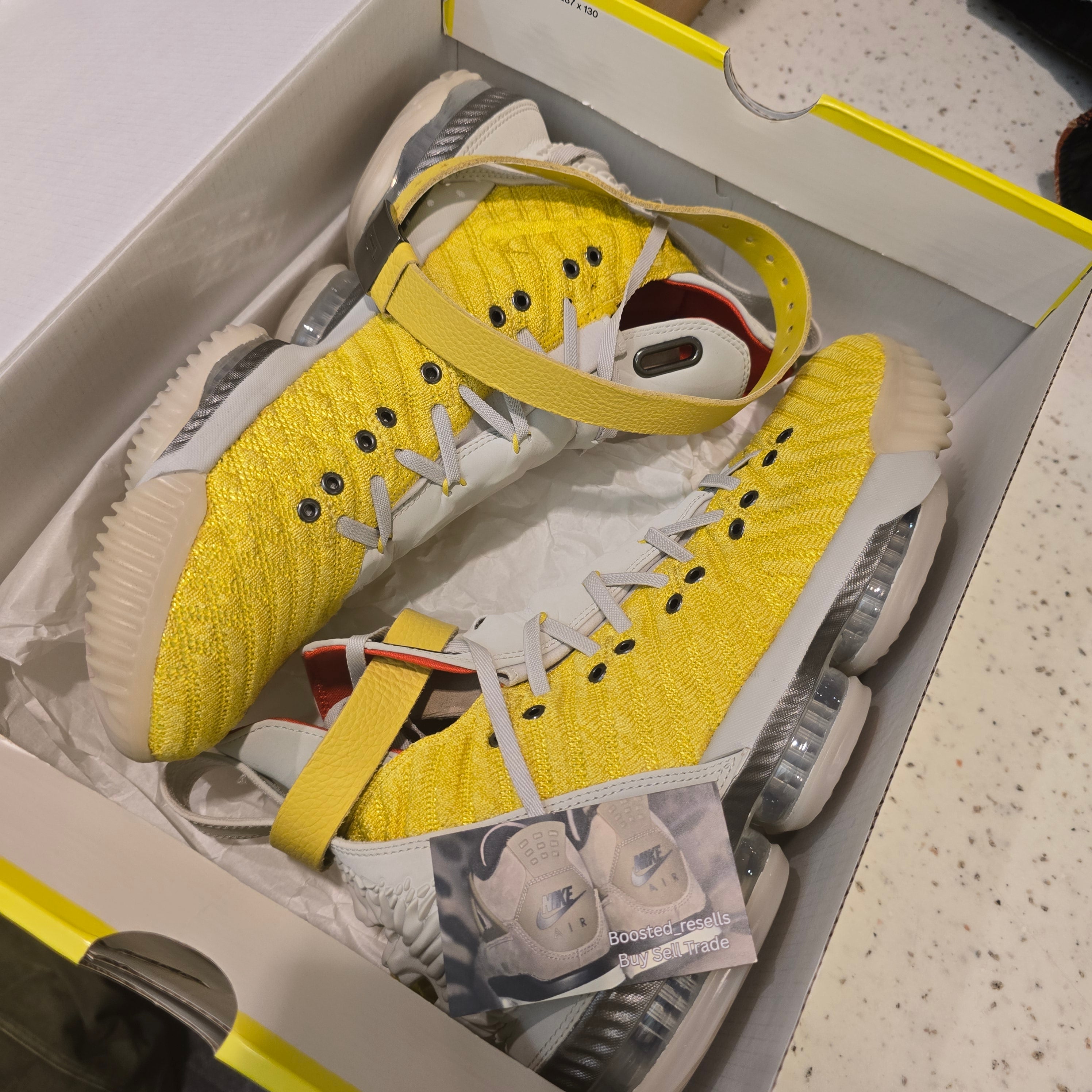 Nike Lebron 16 Harlem Fashion Row Harlem Stage SZ 12 USED