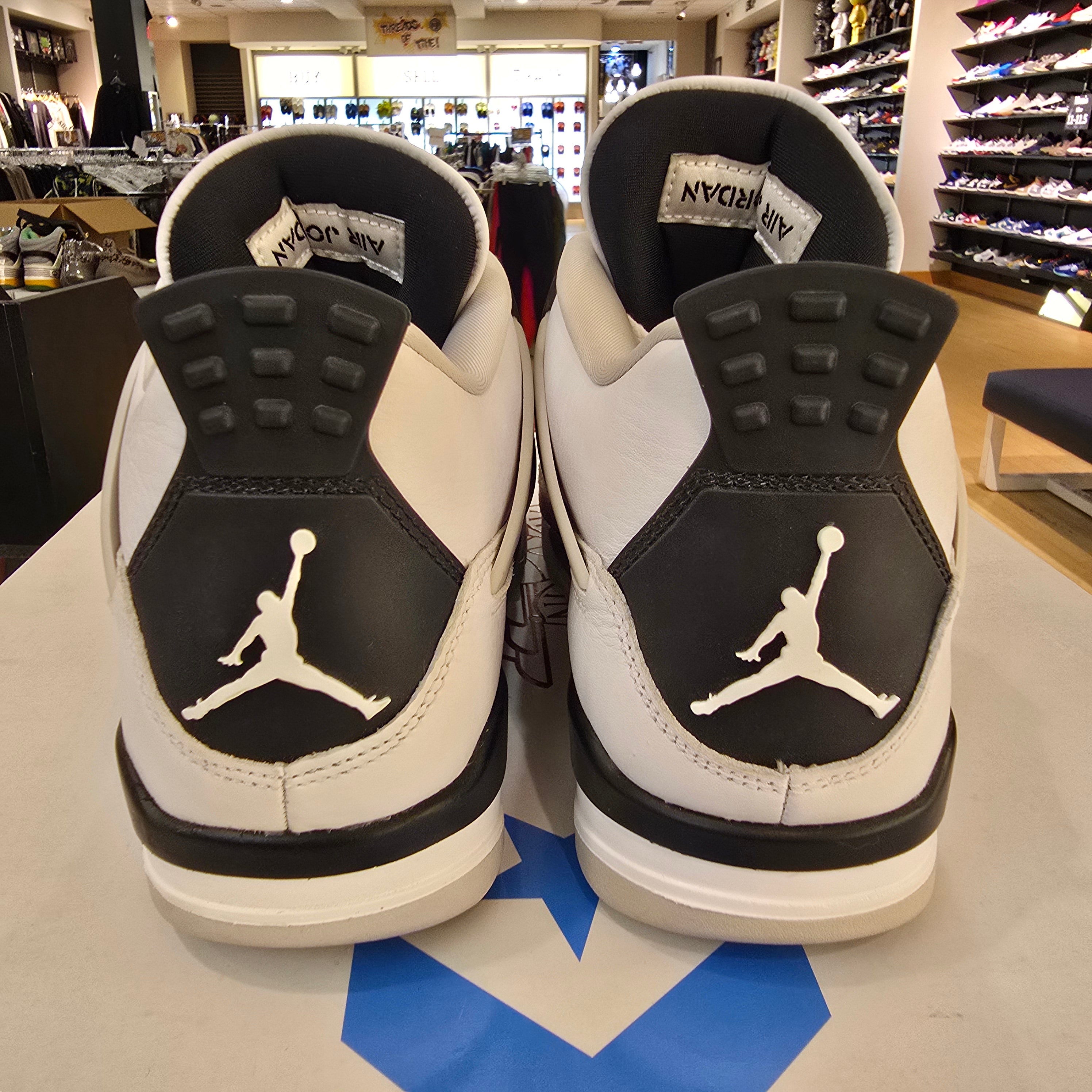 Jordan 4 Retro Military Black SZ 8.5 USED