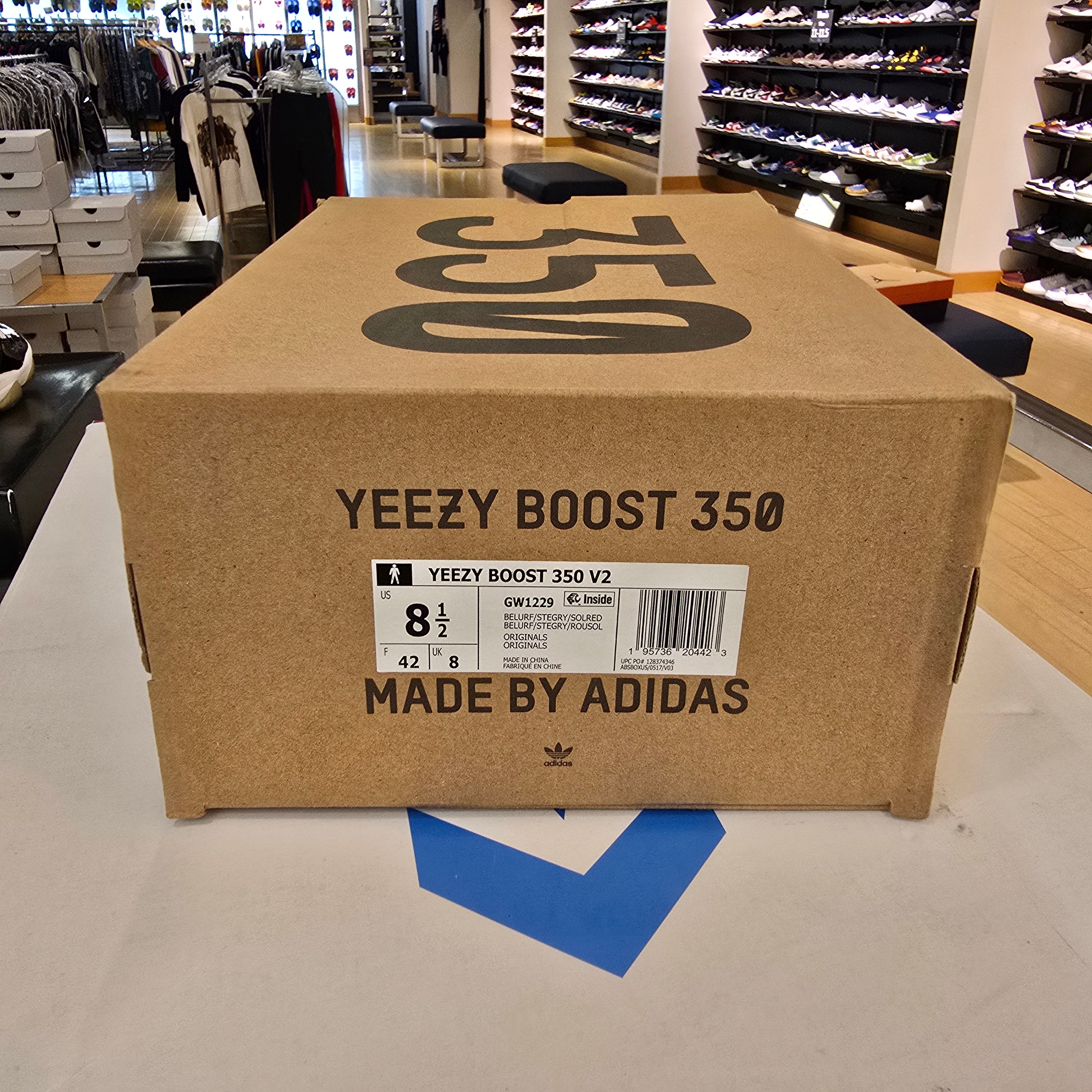 Adidas Yeezy Boost 350 V2 Beluga Reflective SZ 8.5 USED