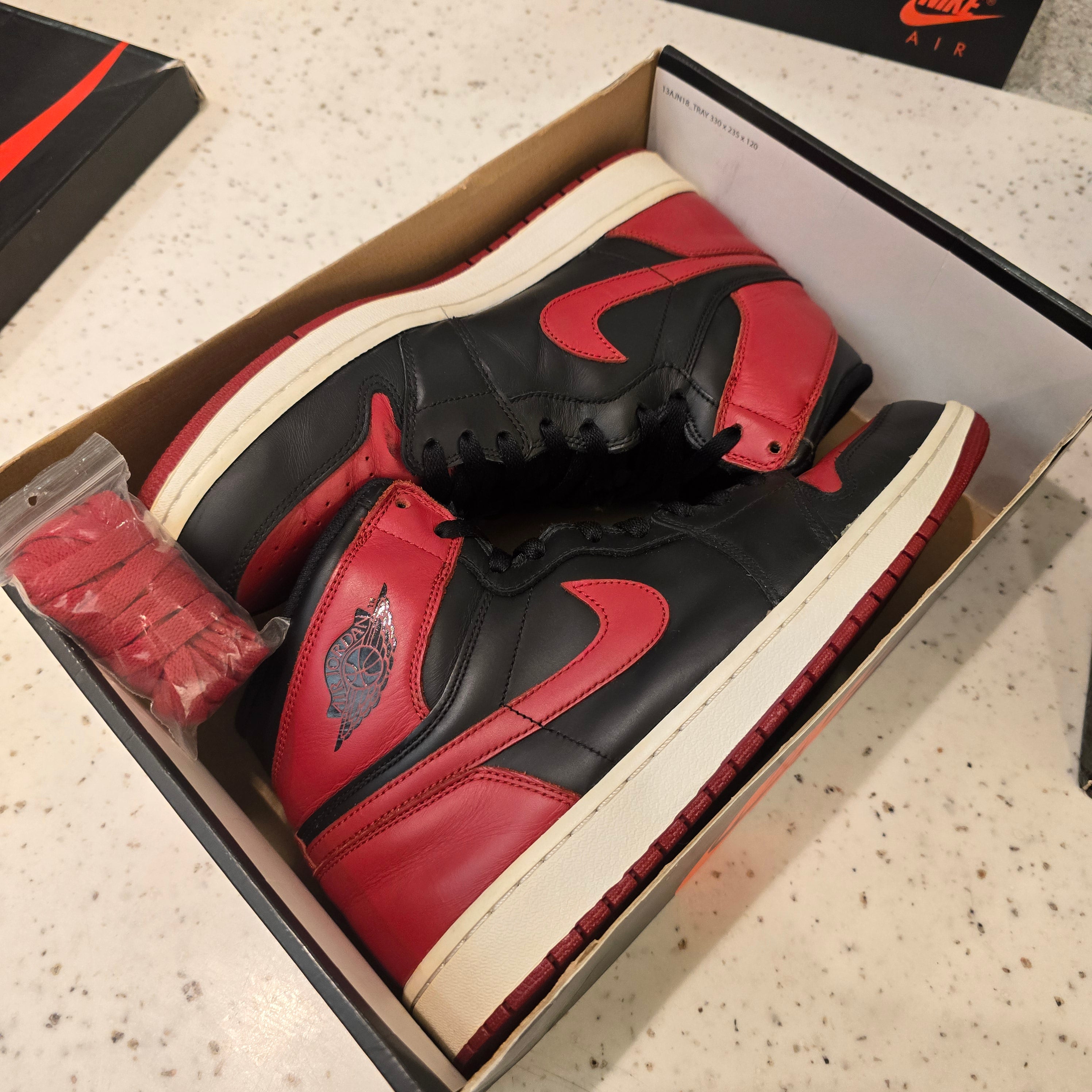 Air Jordan 1 Retro Bred 2013 SZ 12 USED