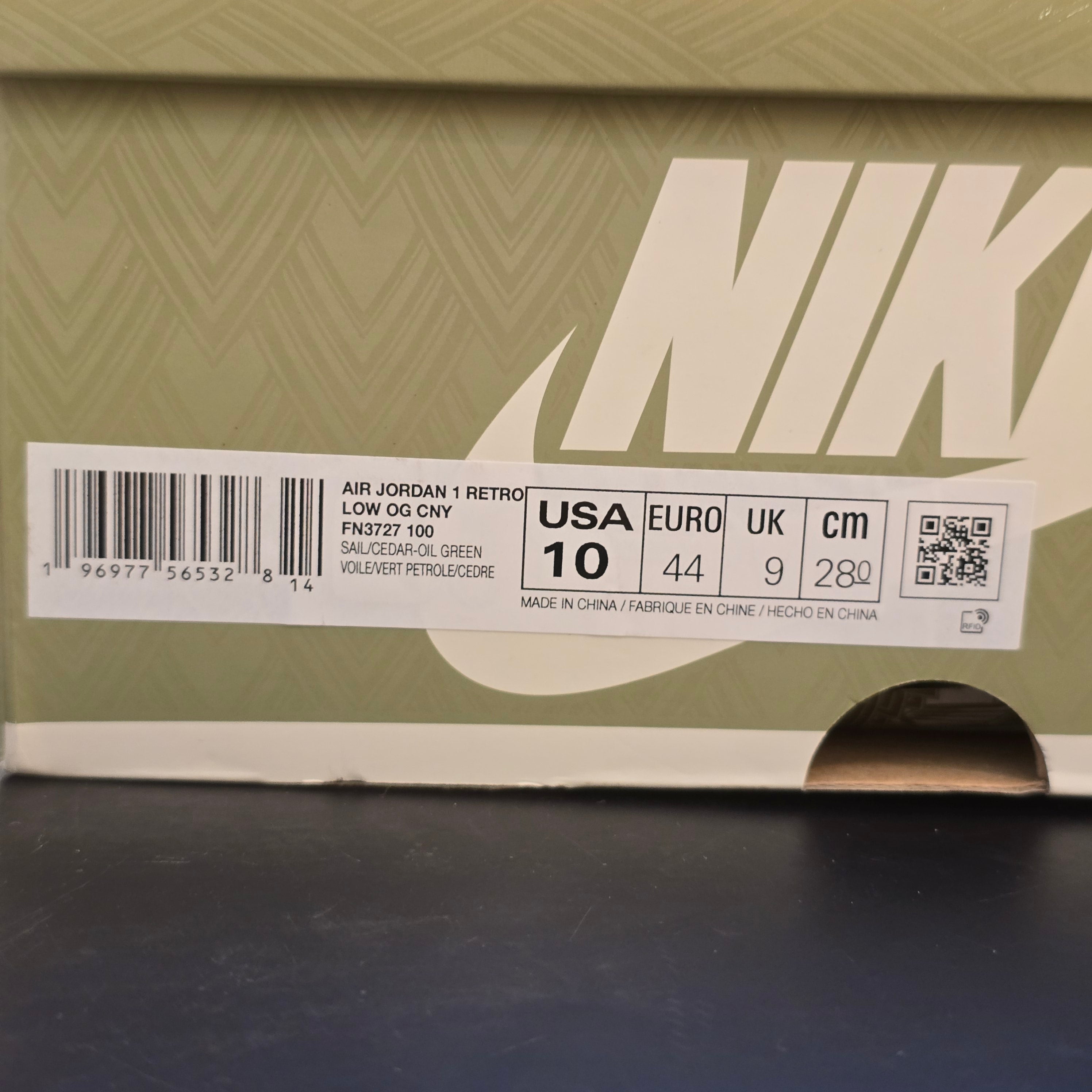 Jordan 1 Retro Low OG Year of the Dragon (2024) SZ 10 USED