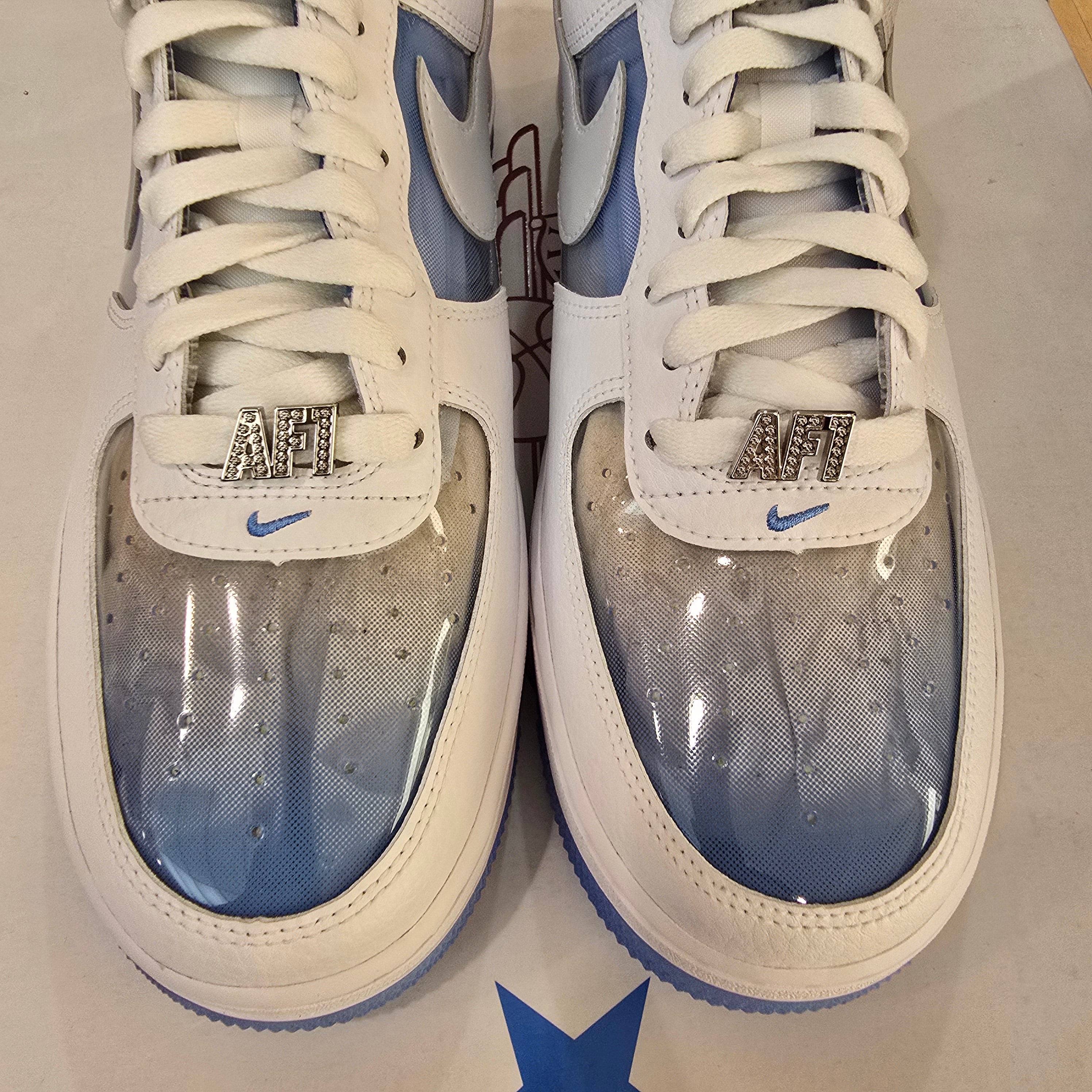 Nike Air Force 1 Low Invisible Women 2.0 SZ 10.5