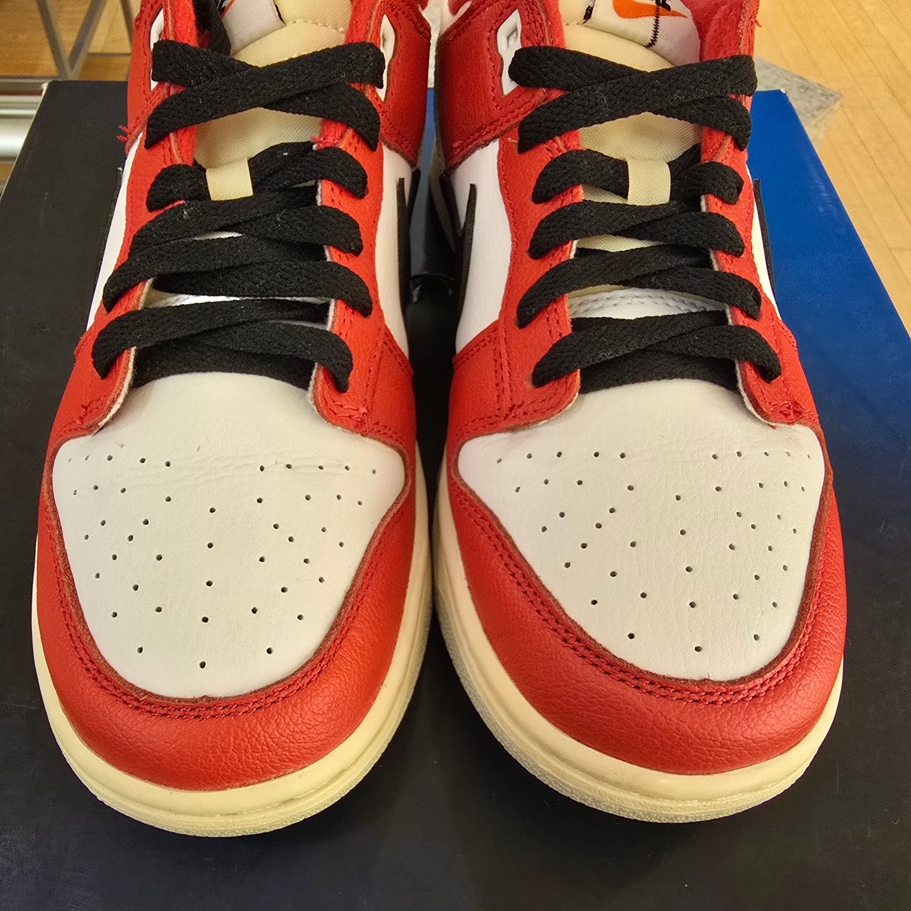 Nike Dunk Low Chicago Split SZ 6.5 USED