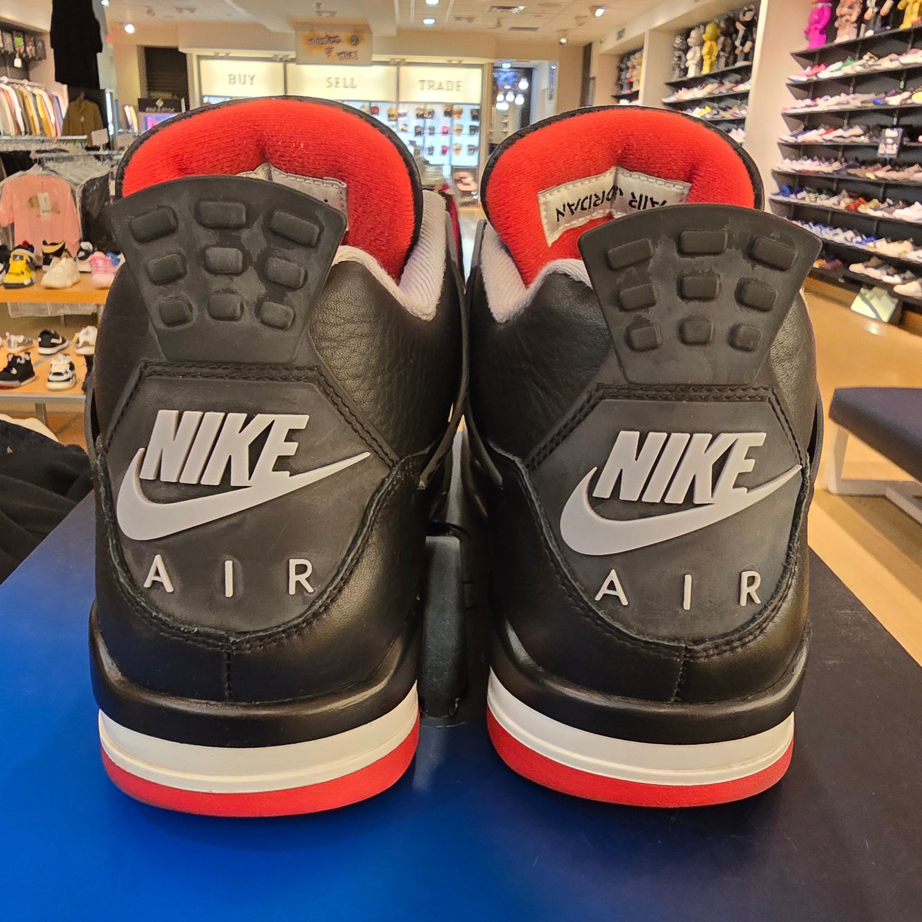 Jordan 4 Retro Bred Reimagined SZ 9.5 USED