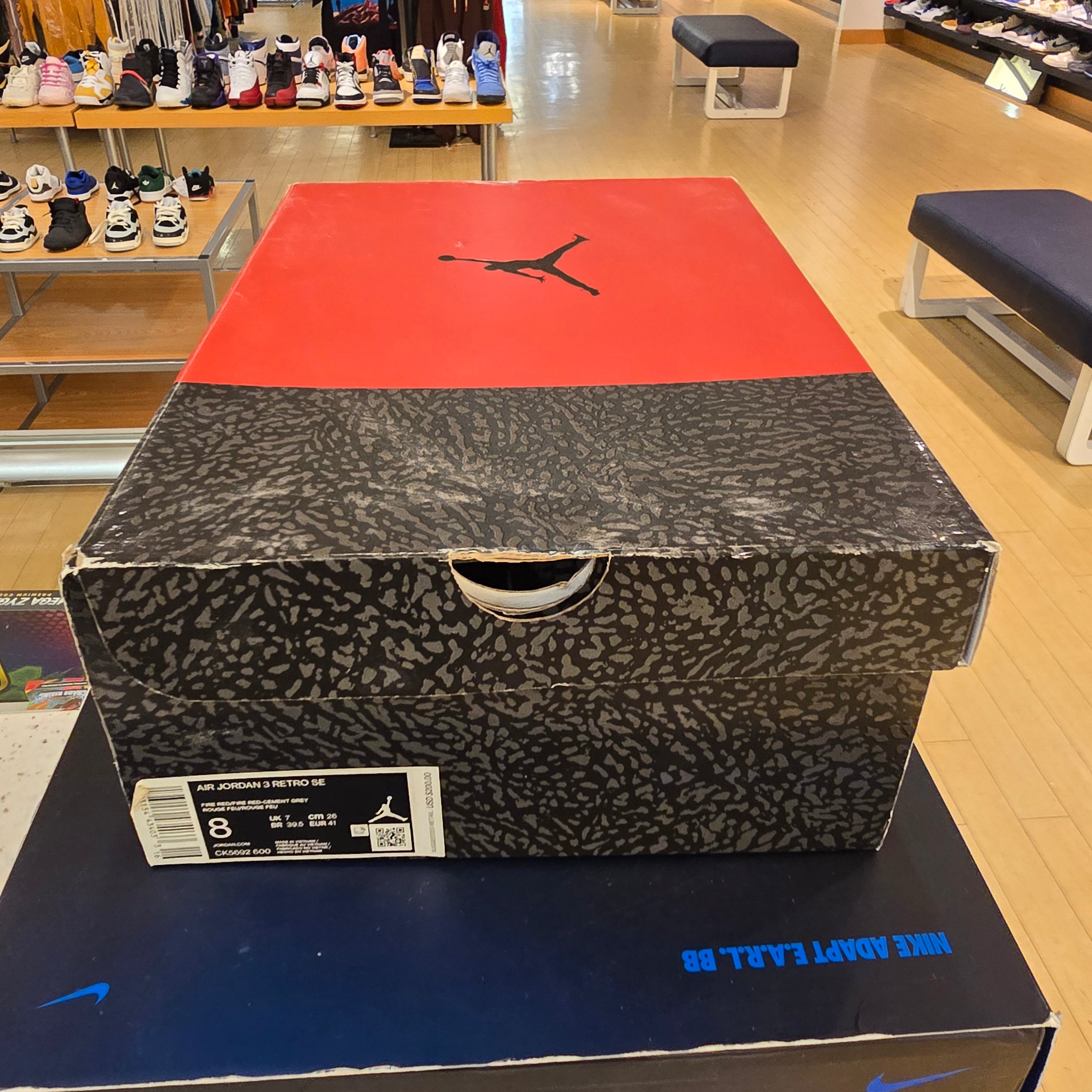 Jordan 3 Retro SE Unite SZ 8