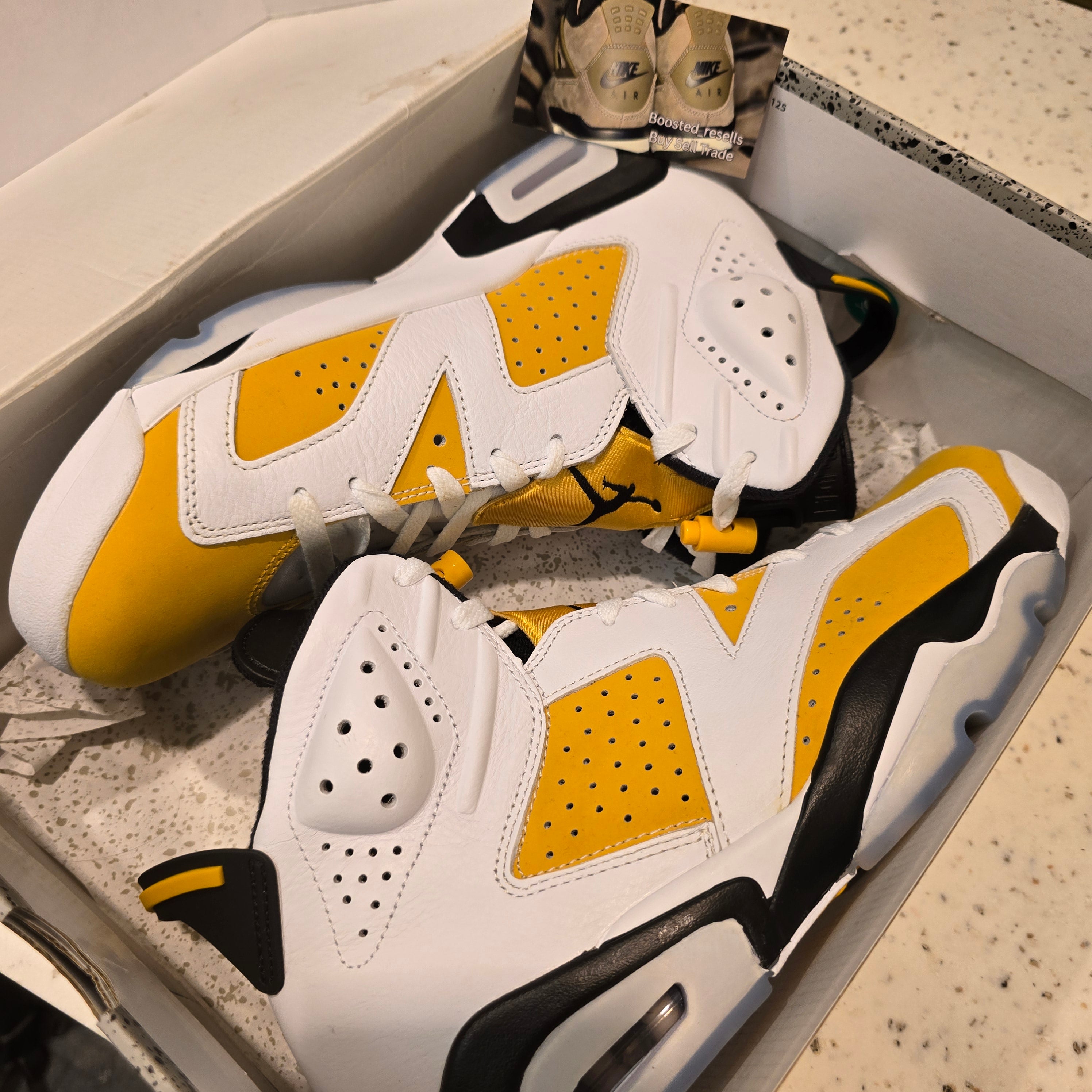 Jordan 6 Retro Yellow Ochre SZ 10.5 USED