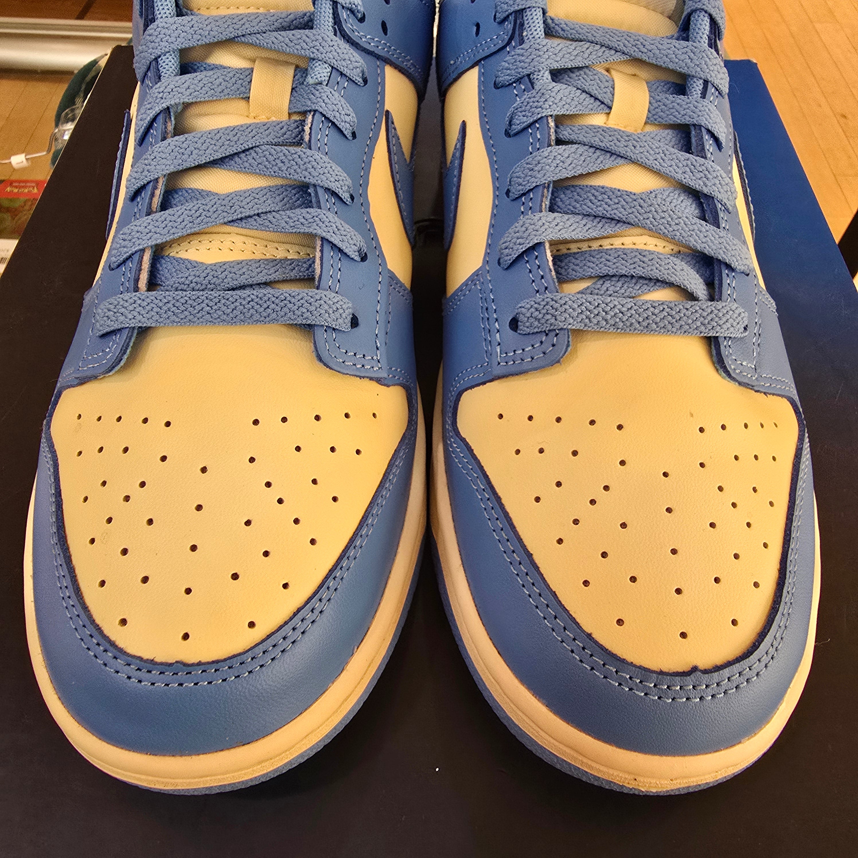 Nike Dunk Low Retro University Blue SZ 10.5 USED