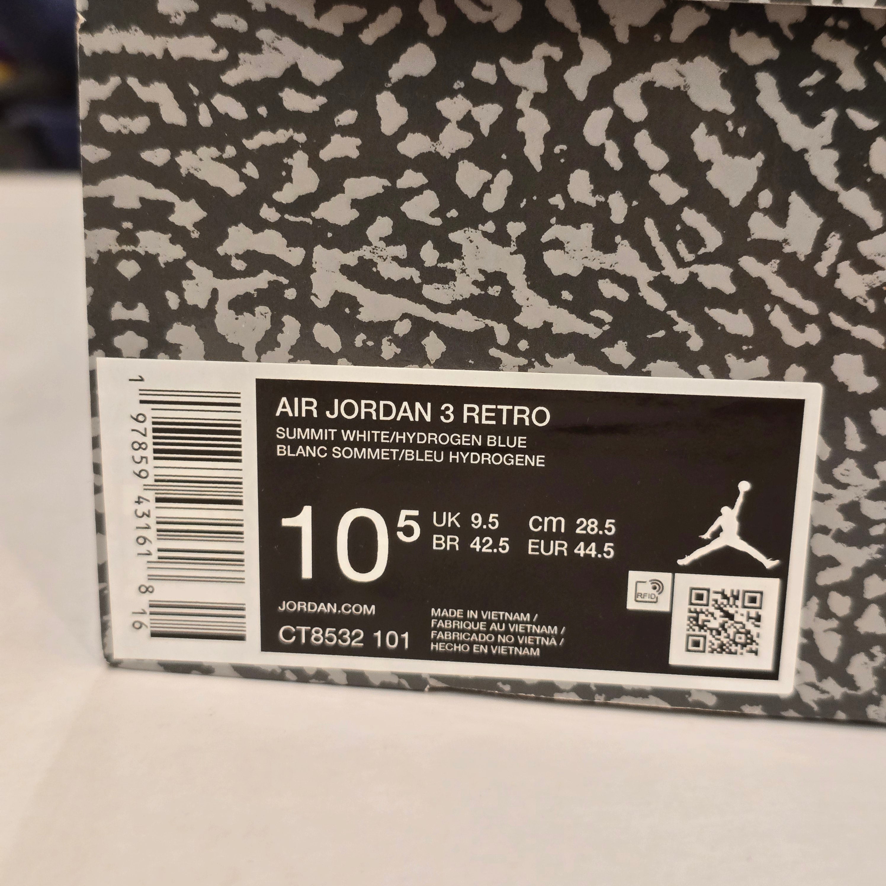 Jordan 3 Retro Lucky Shorts SZ 10.5