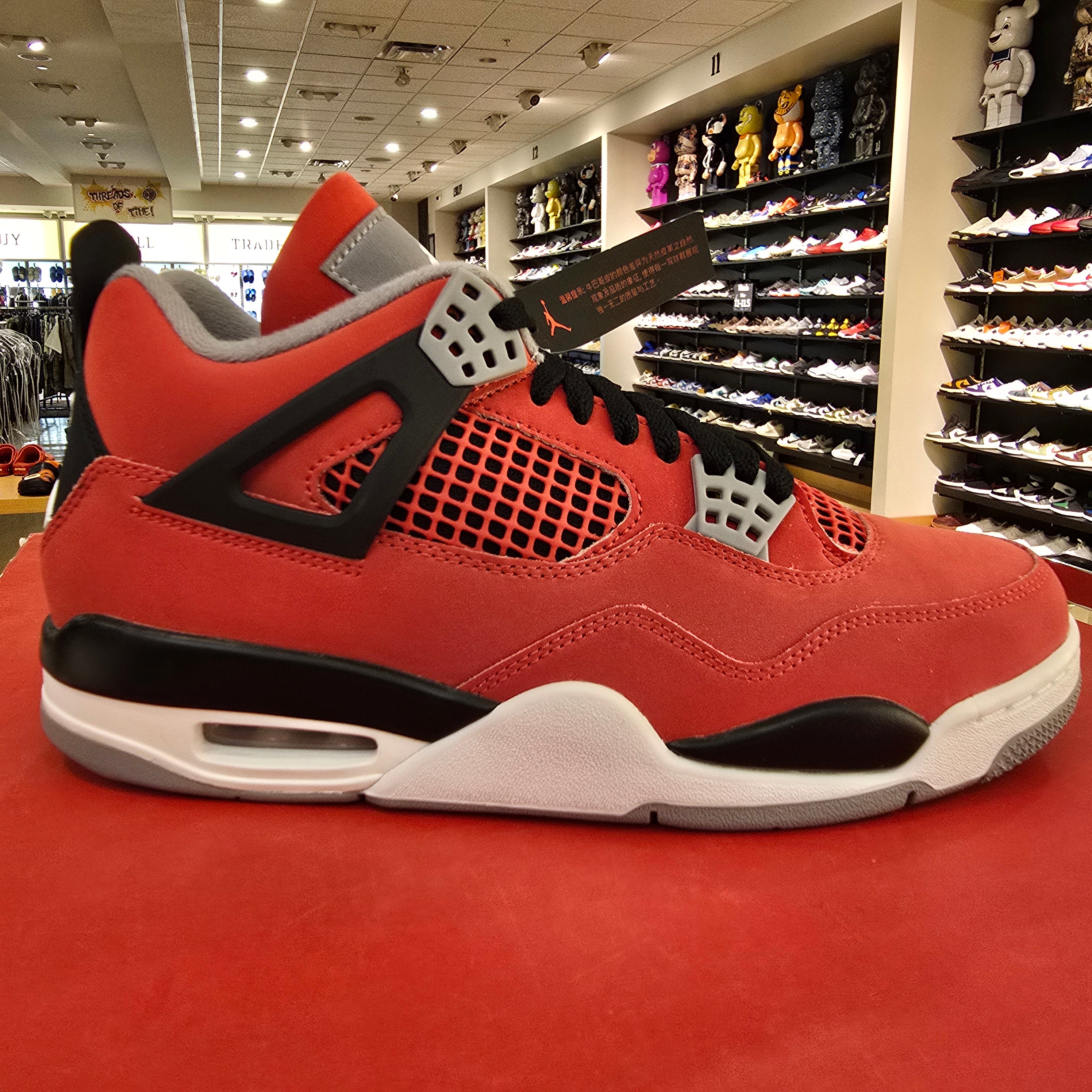 Jordan 4 Retro Toro Bravo (2026) SZ 9.5