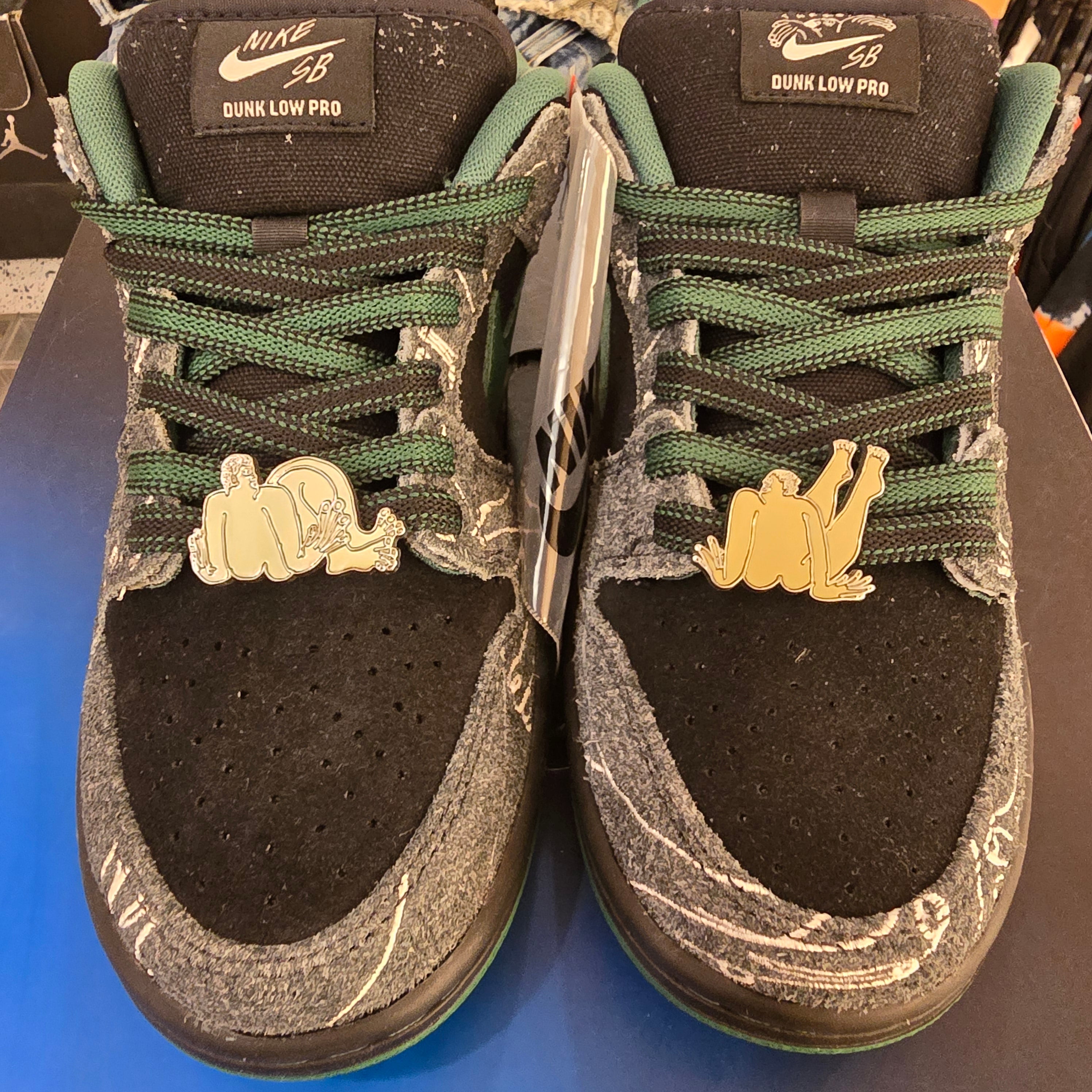 Nike SB Dunk Low There Skateboards SZ 7.5