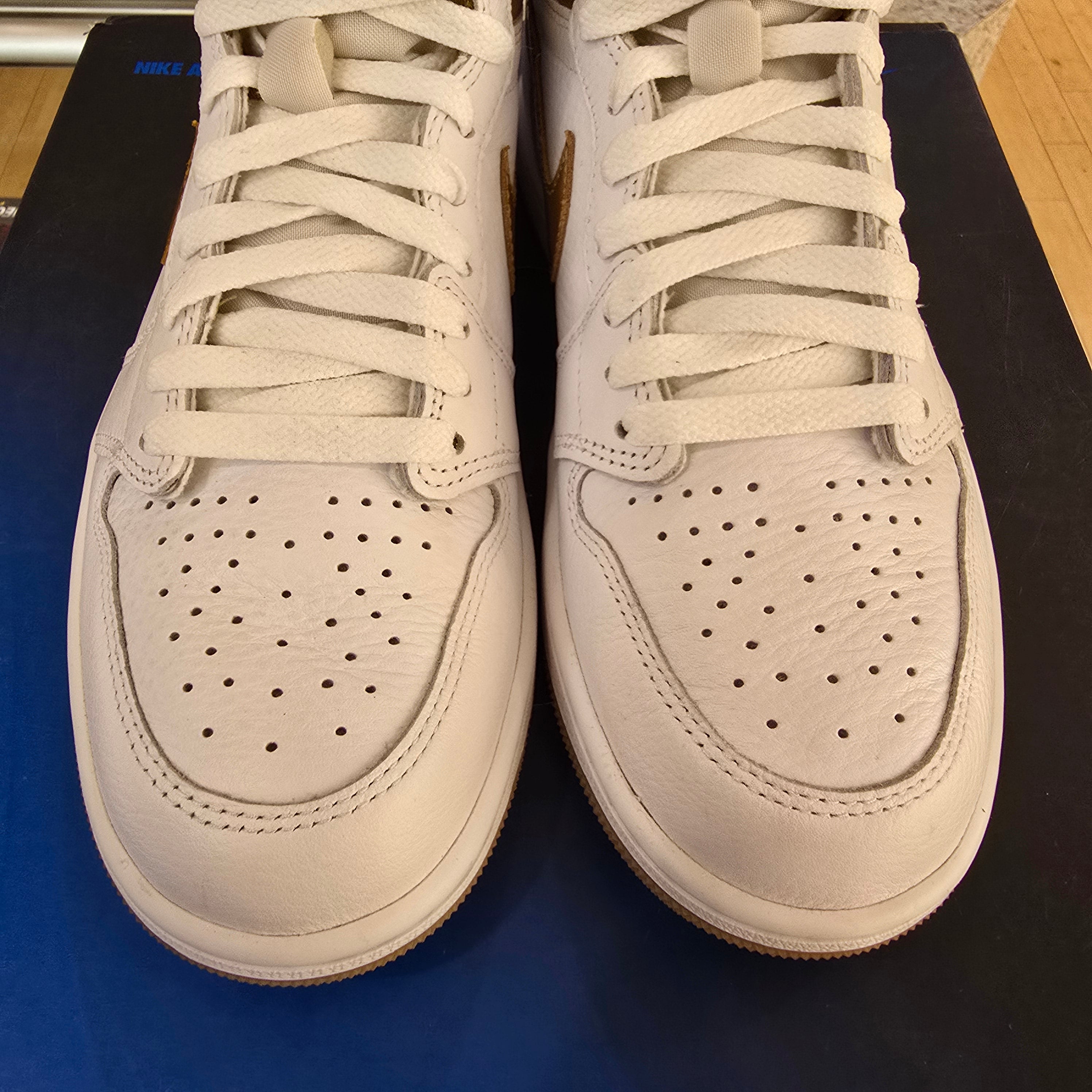 Jordan 1 Retro High OG Metallic Gold (Women's) SZ 8.5/7M USED NO BOX