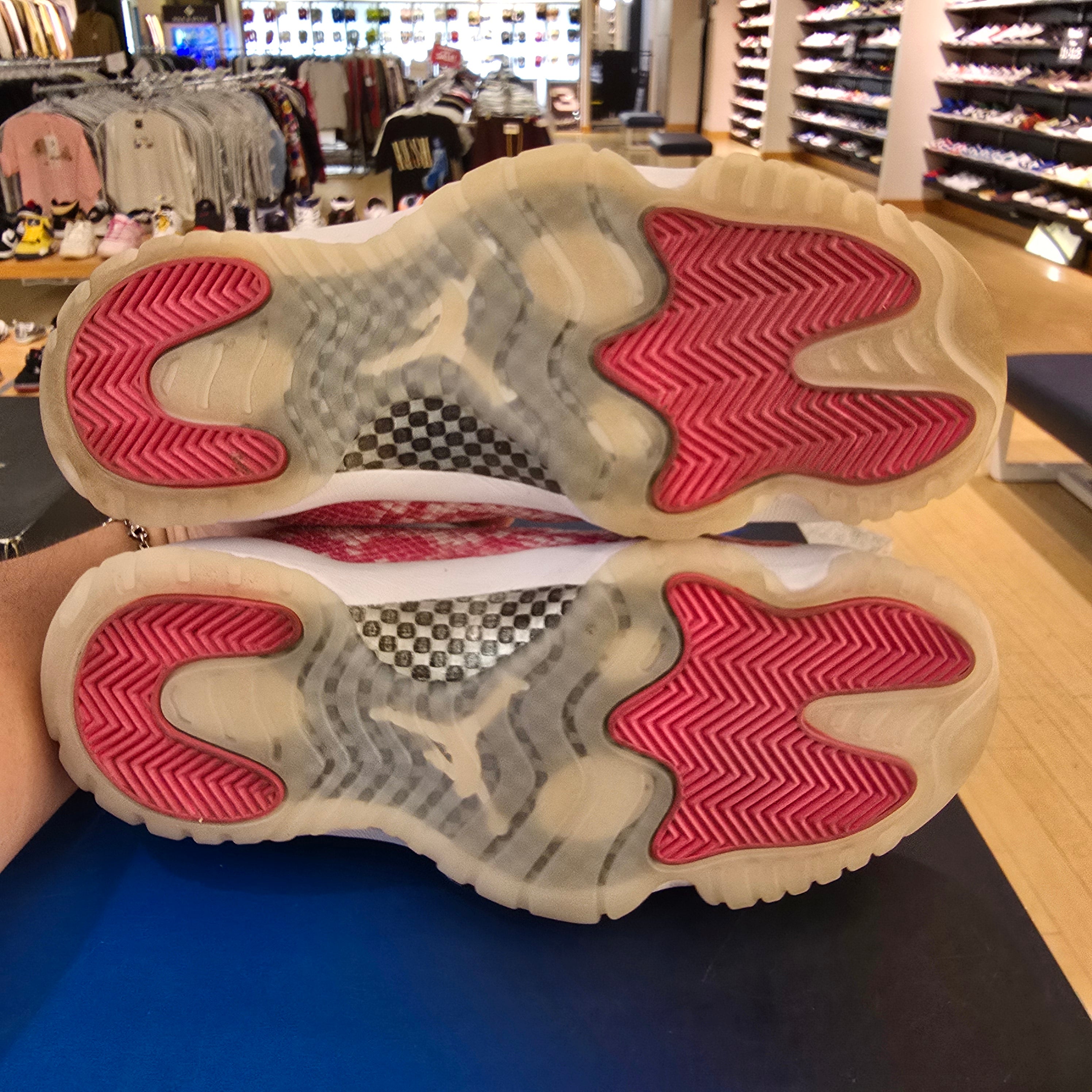 Jordan 11 Retro Low Pink Snakeskin (2019) (Women's) SZ 8.5/7M USED