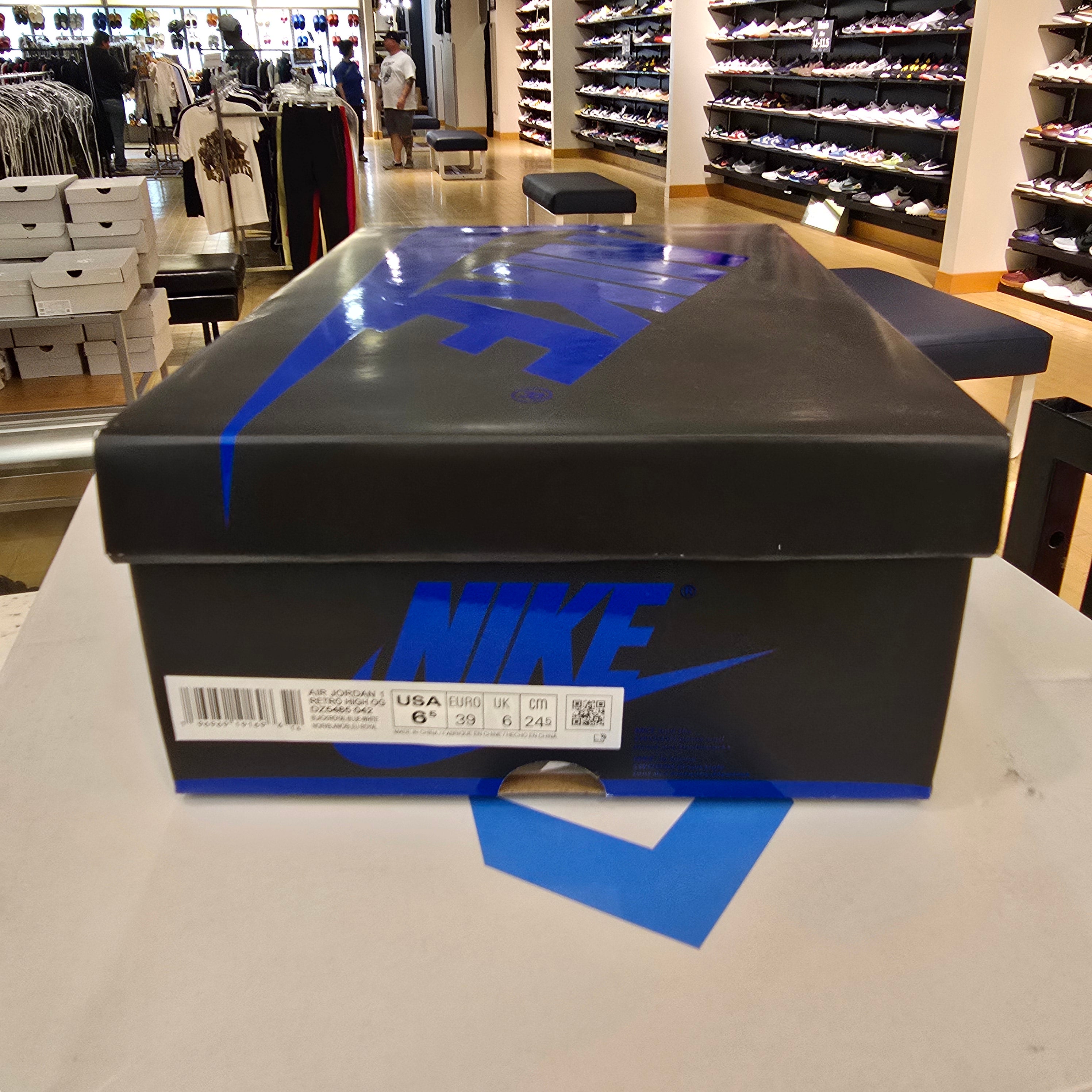 Jordan 1 Retro High OG Royal Reimagined SZ 6.5