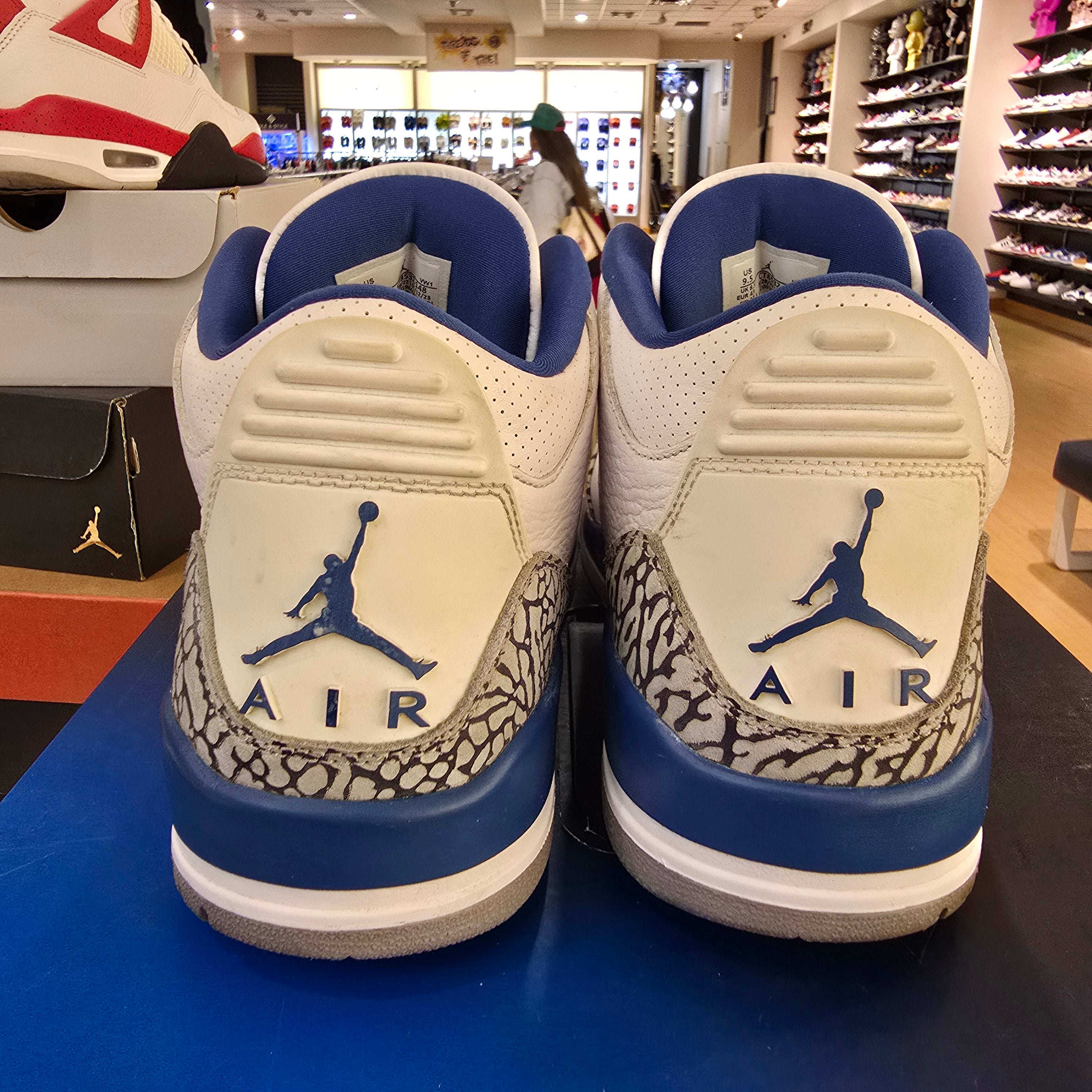 Jordan 3 Retro Wizards SZ 9.5 USED