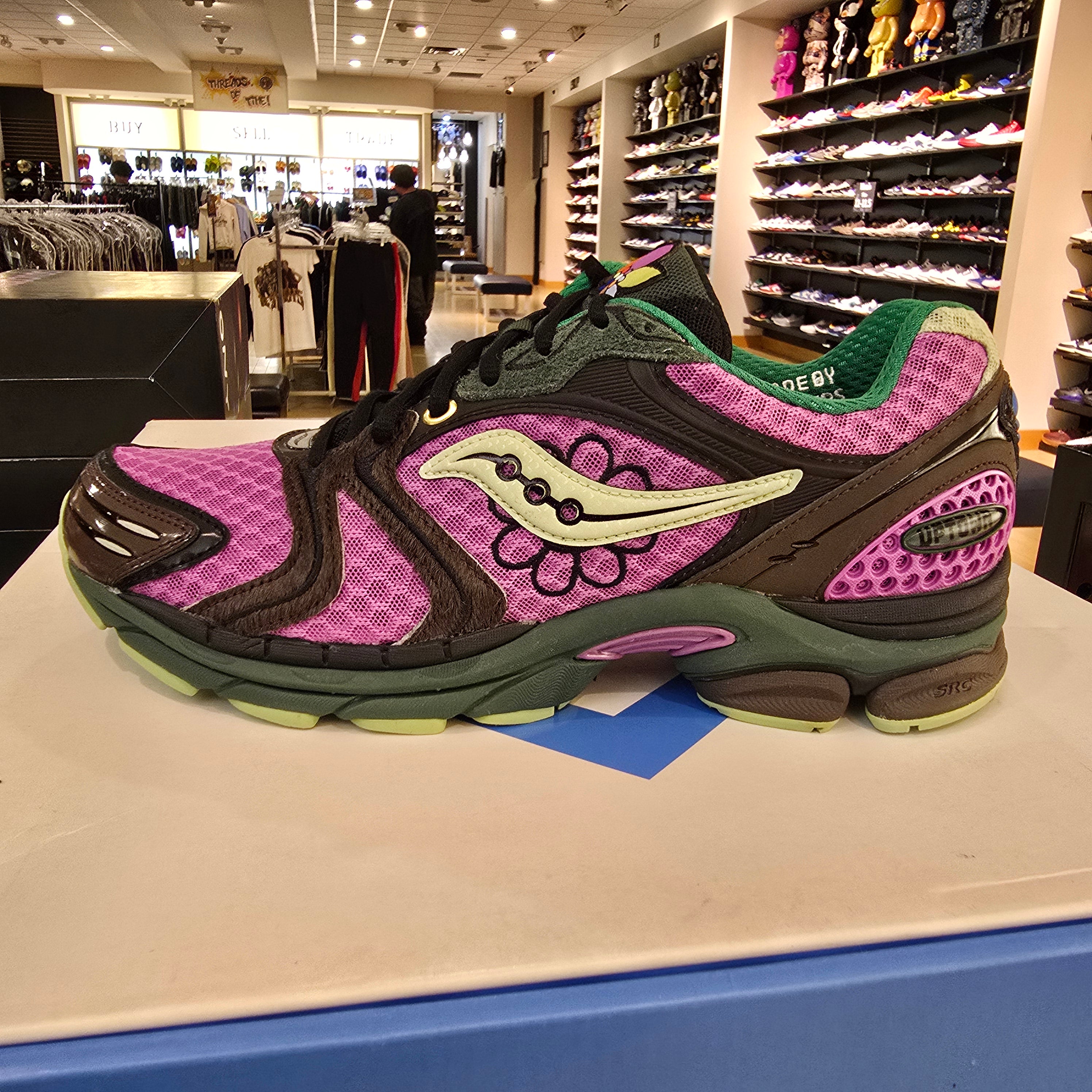 Saucony ProGrid Triumph 4 Jae Tips Flowers Grow Uptown Perilla SZ 10