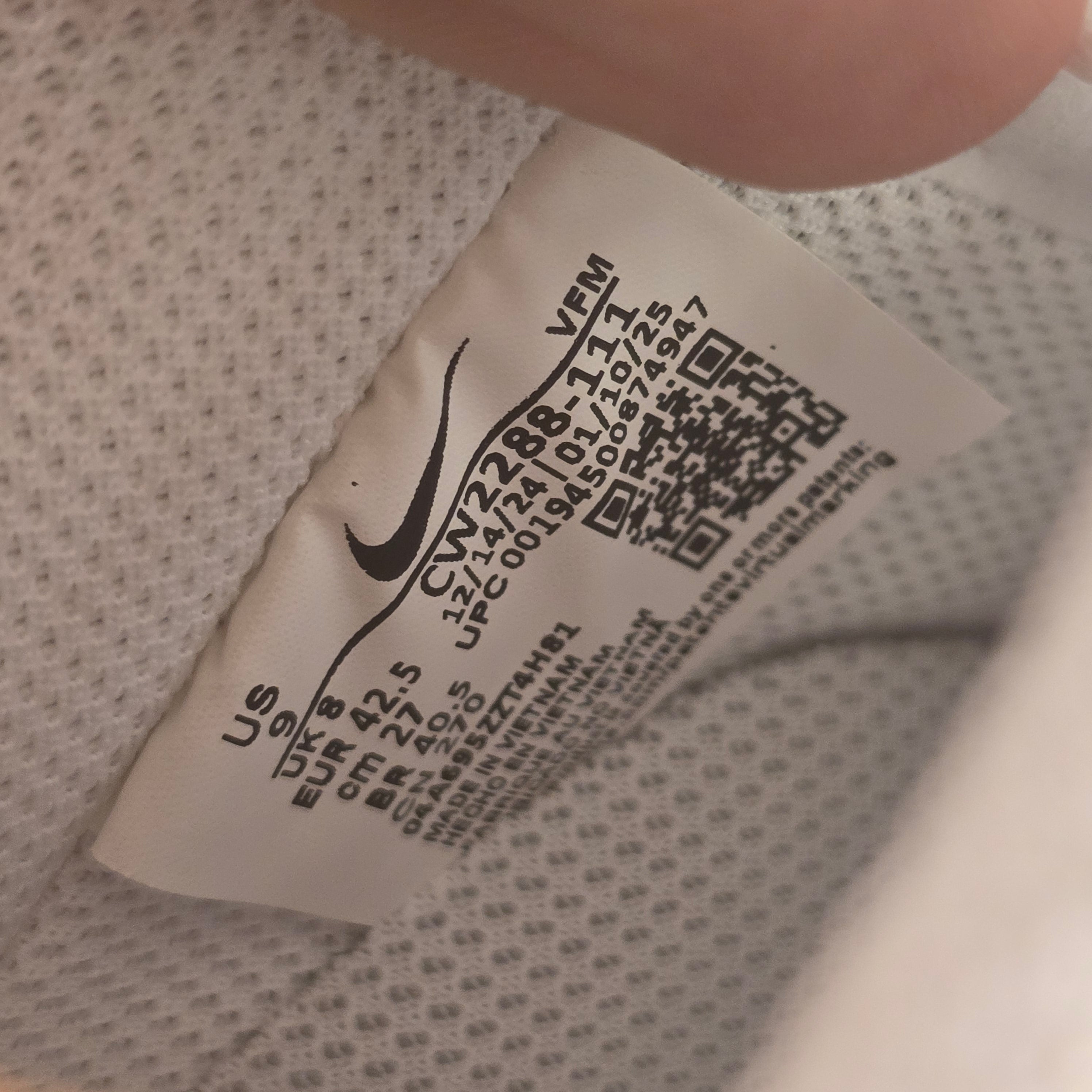 Nike Air Force 1 Low '07 White SZ 9