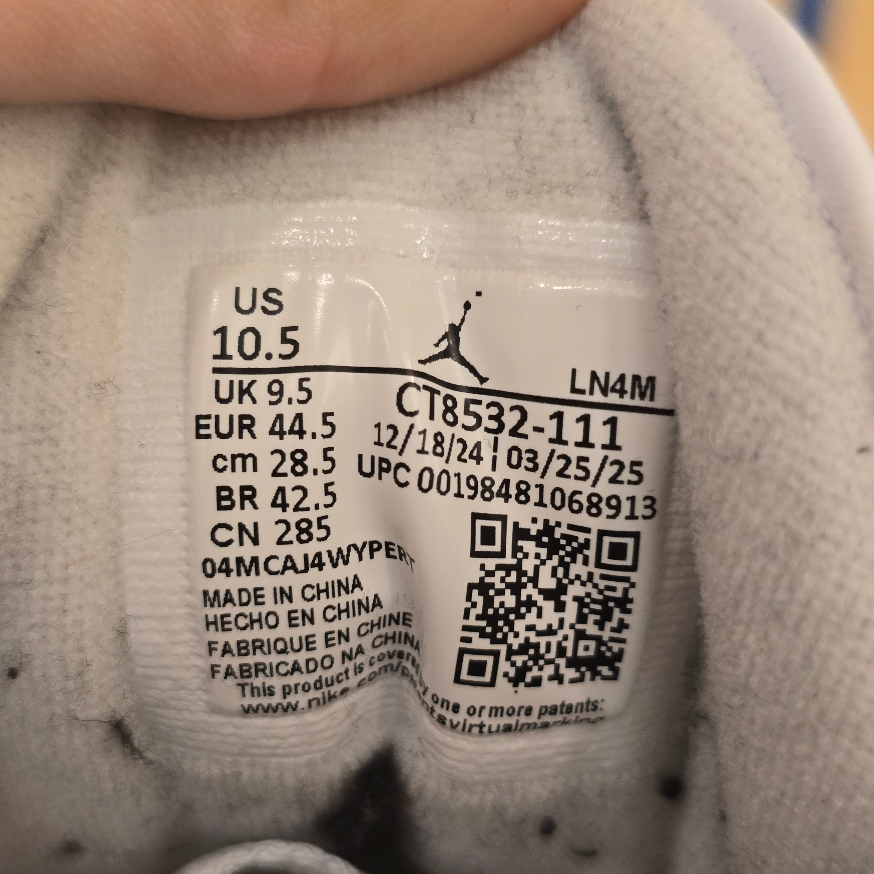 Jordan 3 Retro Pure Money SZ 10.5 USED
