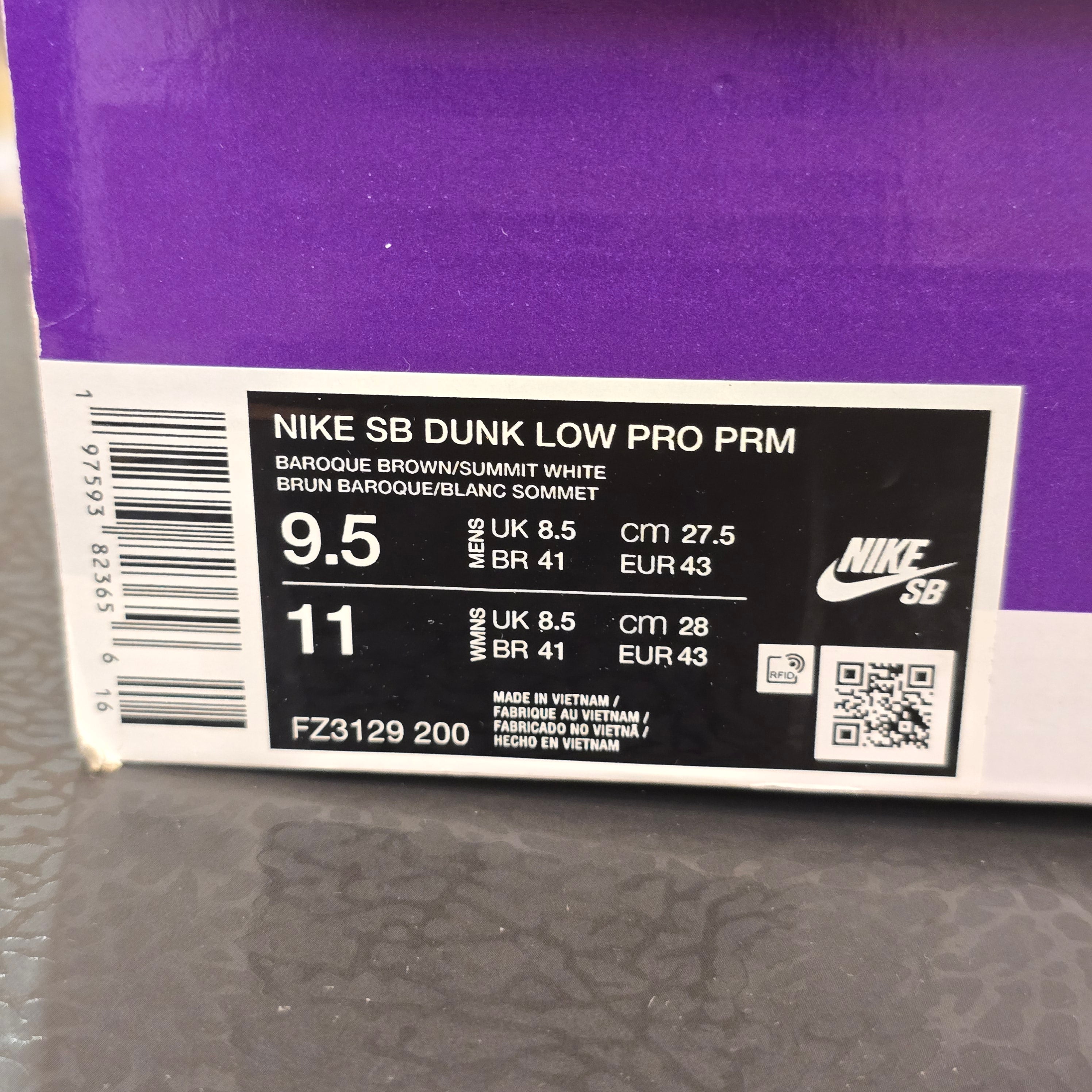 Nike SB Dunk Low Big Money Savings SZ 9.5