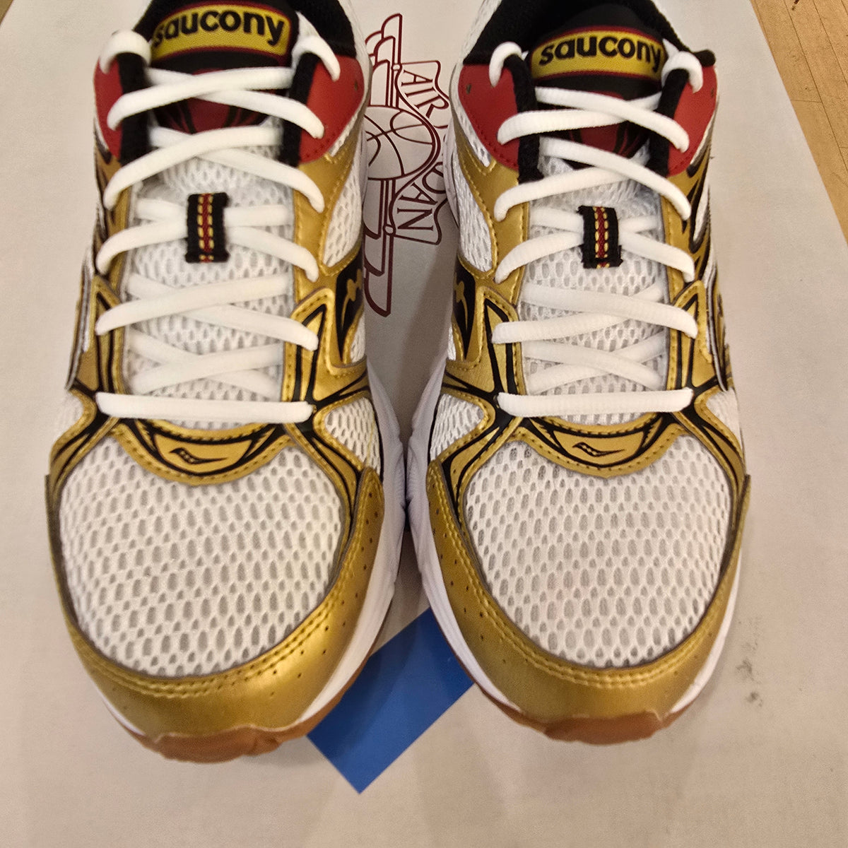 Saucony Ride Millennium White Gold SZ 8 USED