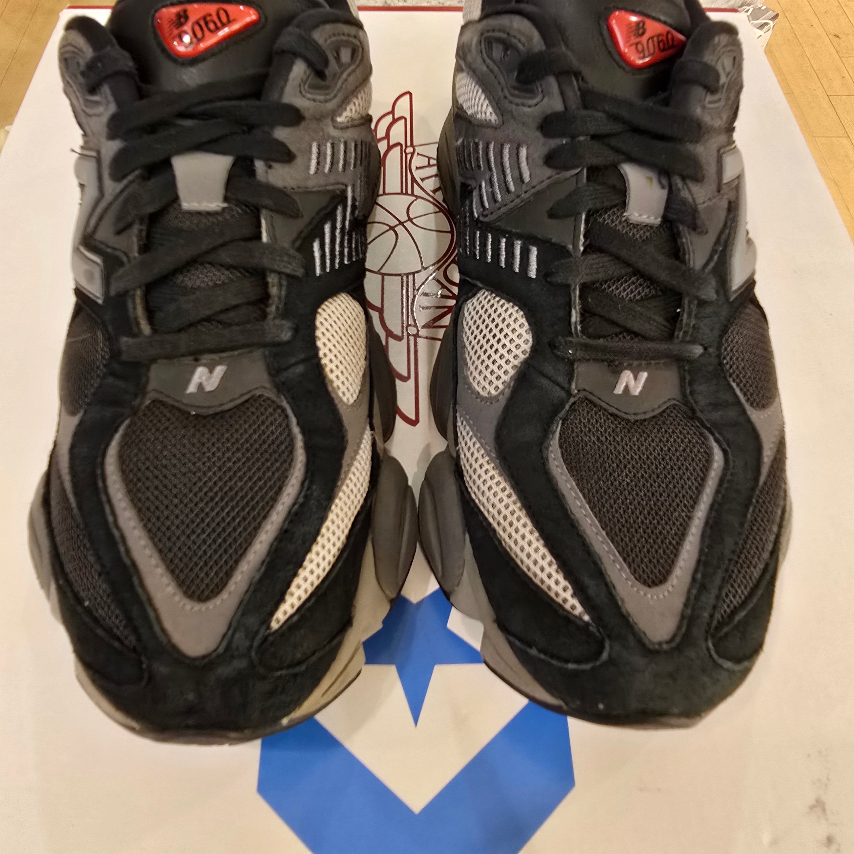 New Balance 9060 Black Castlerock Grey SZ 10.5 USED