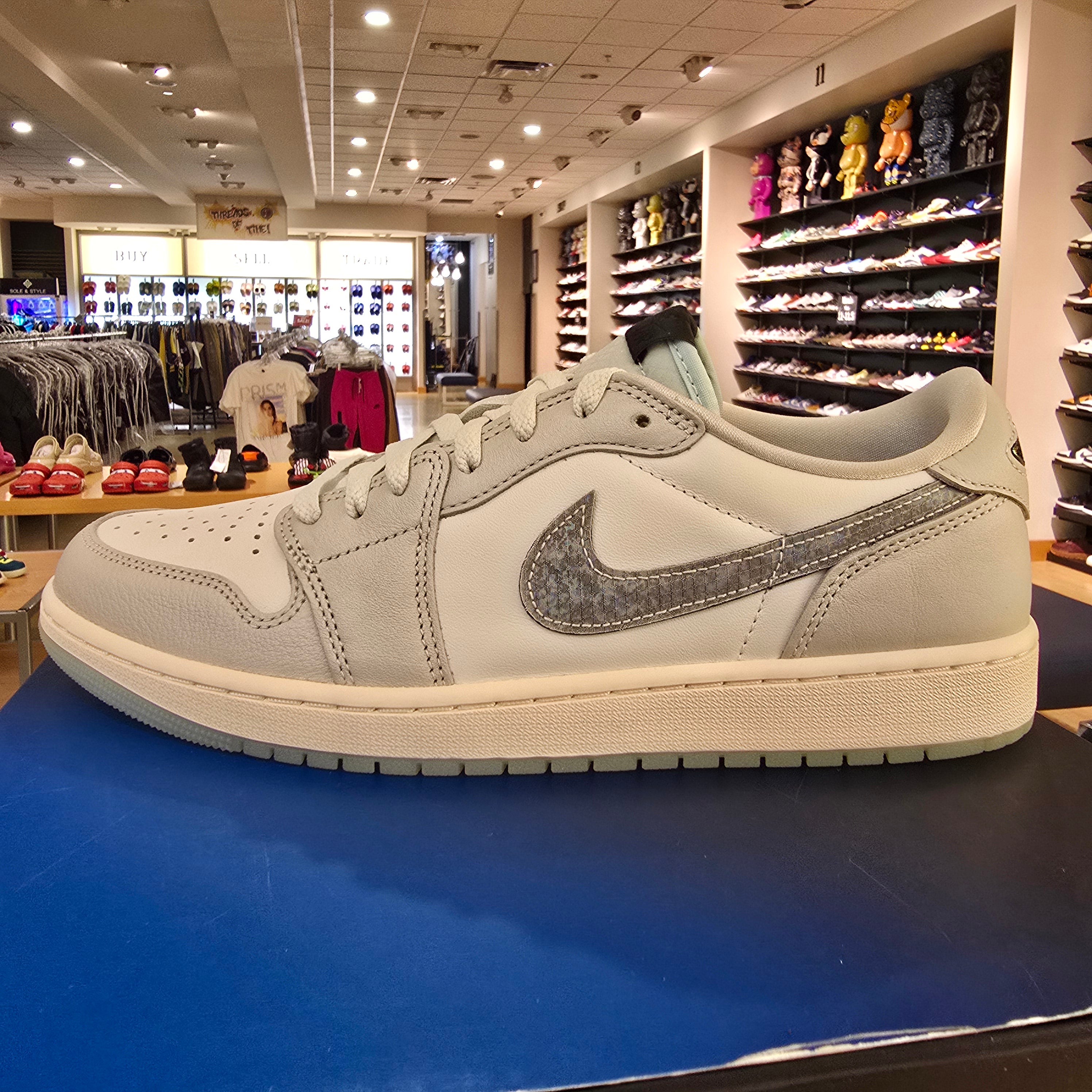 Jordan 1 Retro Low OG Year of the Snake (2025) SZ 12