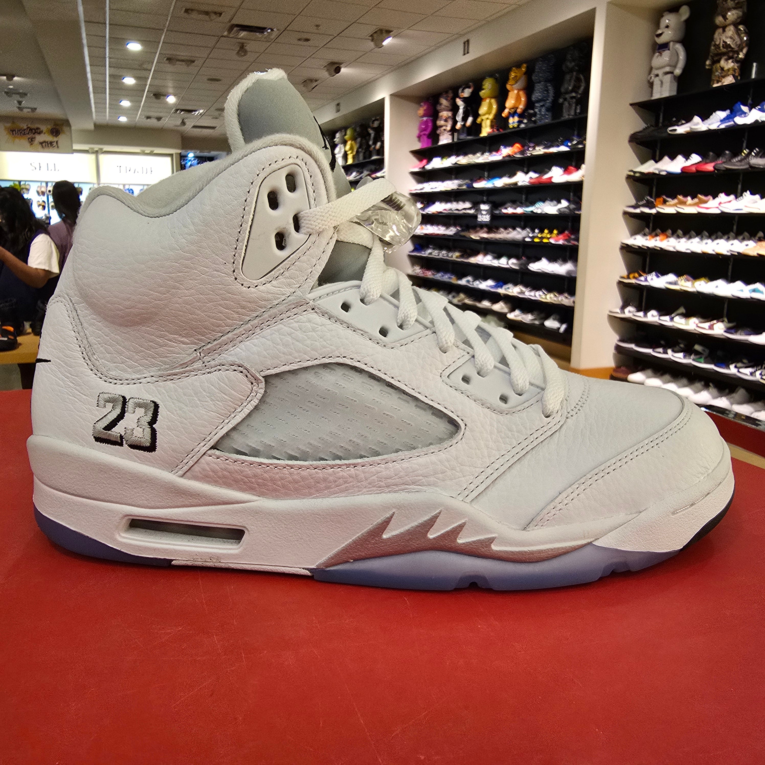 Jordan 5 Retro White Metallic (2026) SZ 10 USED