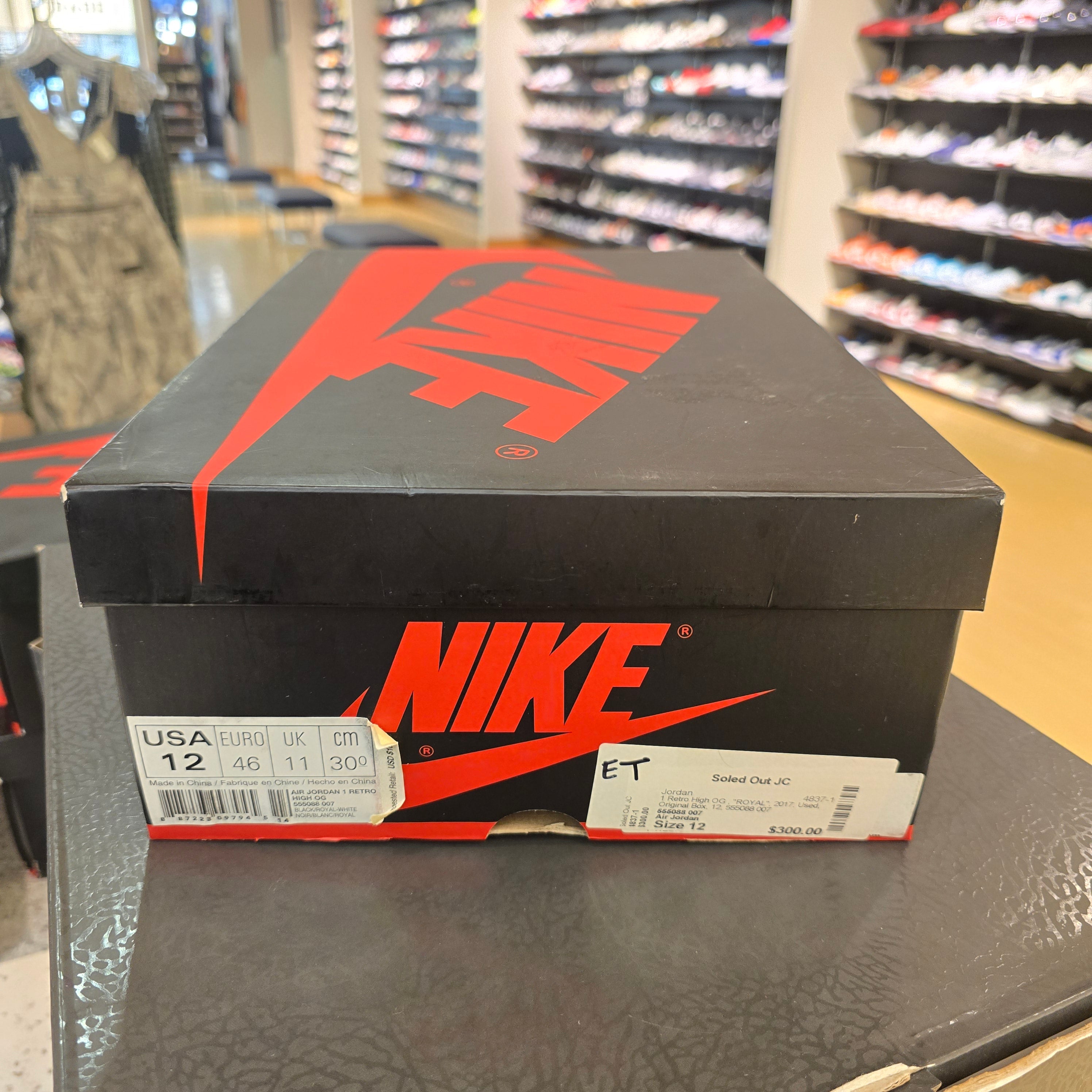 Air Jordan 1 Retro High Royal 2017 SZ 12 USED